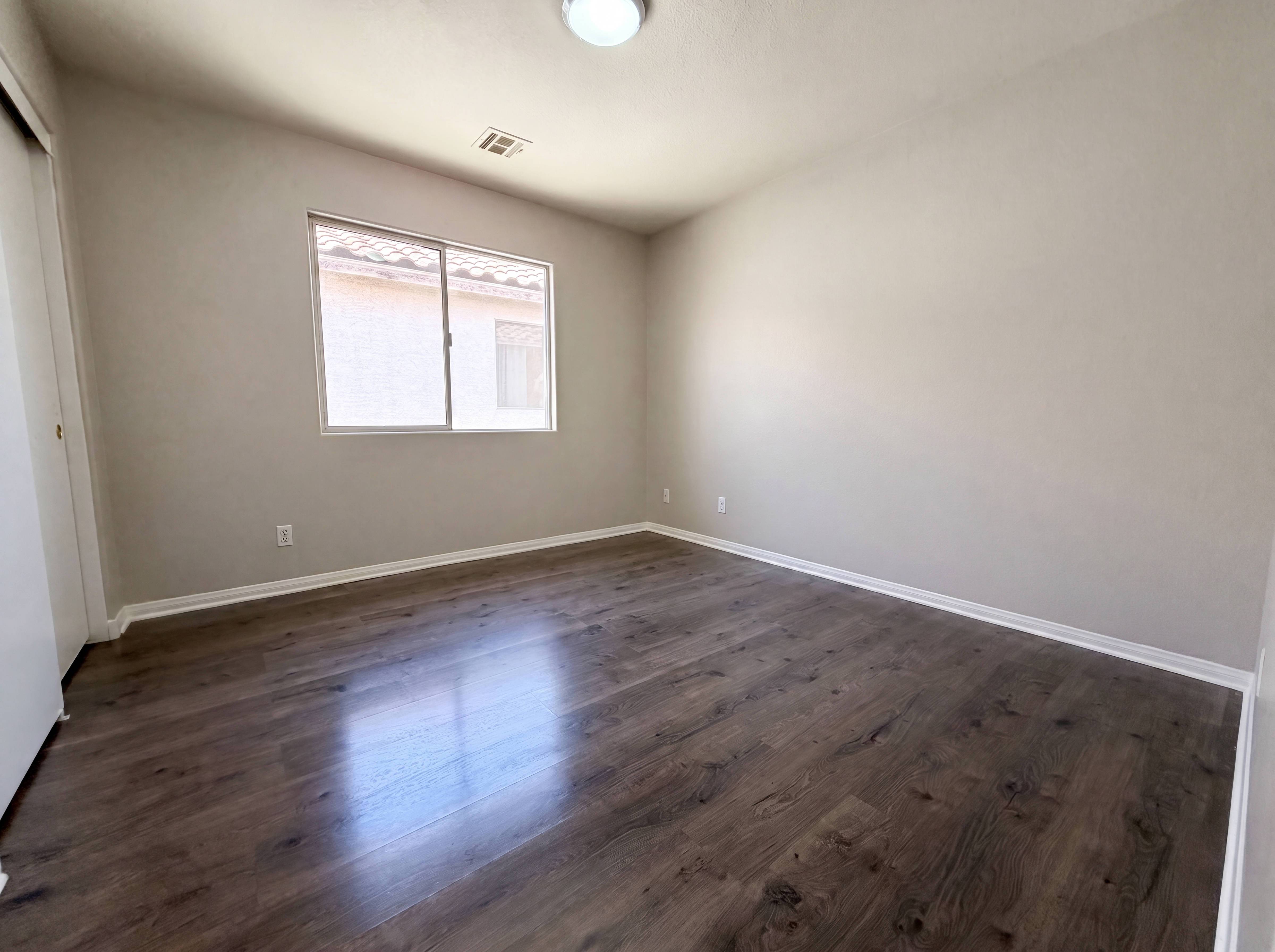 Photo 15 of 27 of 9515 Windborne Ave, Las Vegas, NV