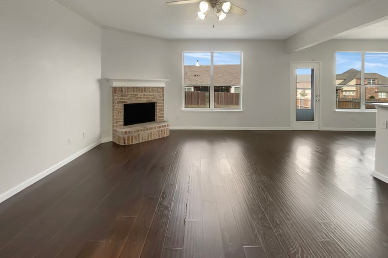 Property photo 3 of 1649 Silverstone Dr