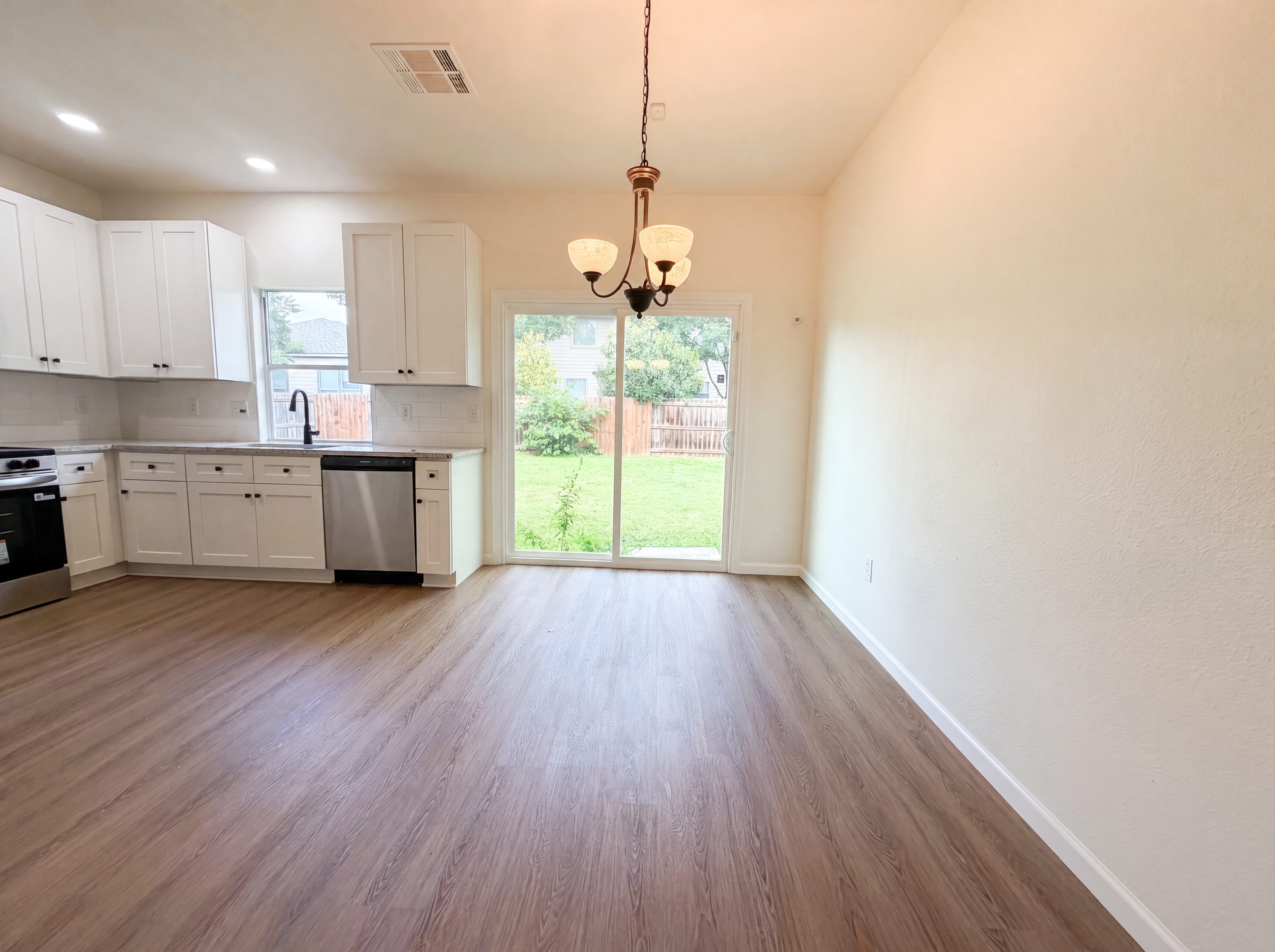 Photo 7 of 15 of 216 Lieck Cv, Cibolo, TX