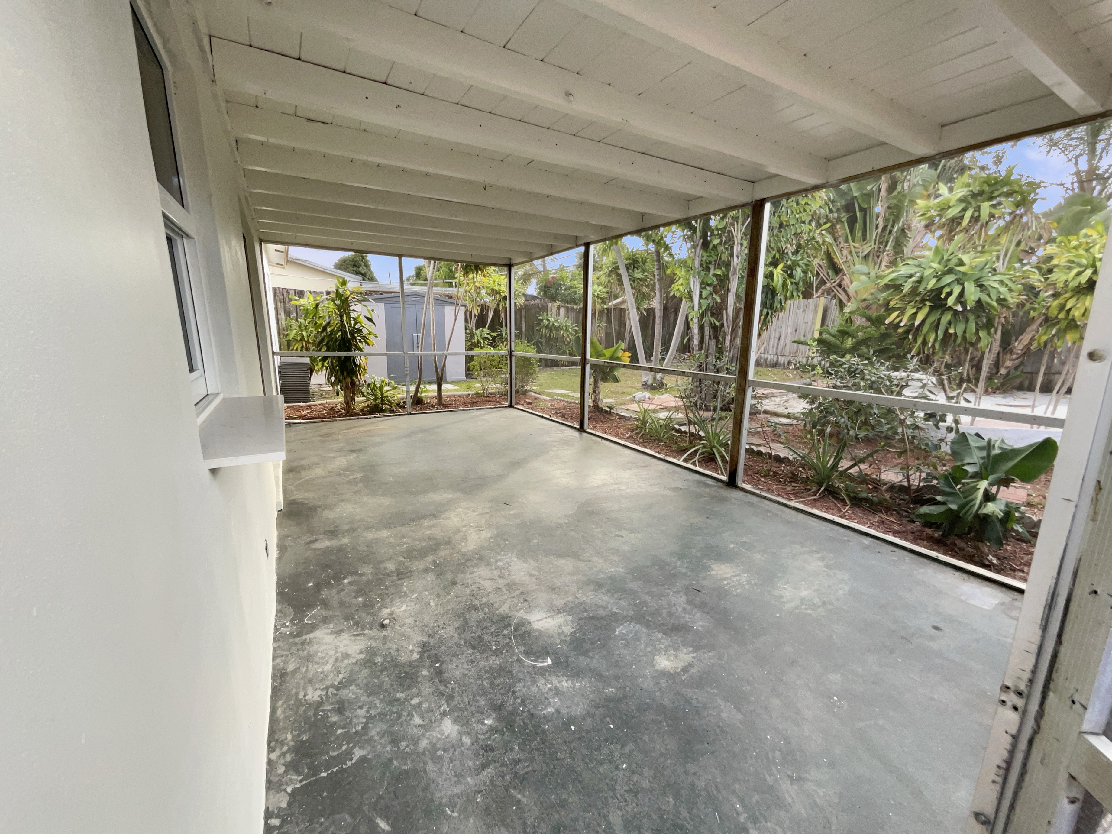 Photo 9 of 20 of 3765 NE 12th Ter, Pompano Beach, FL