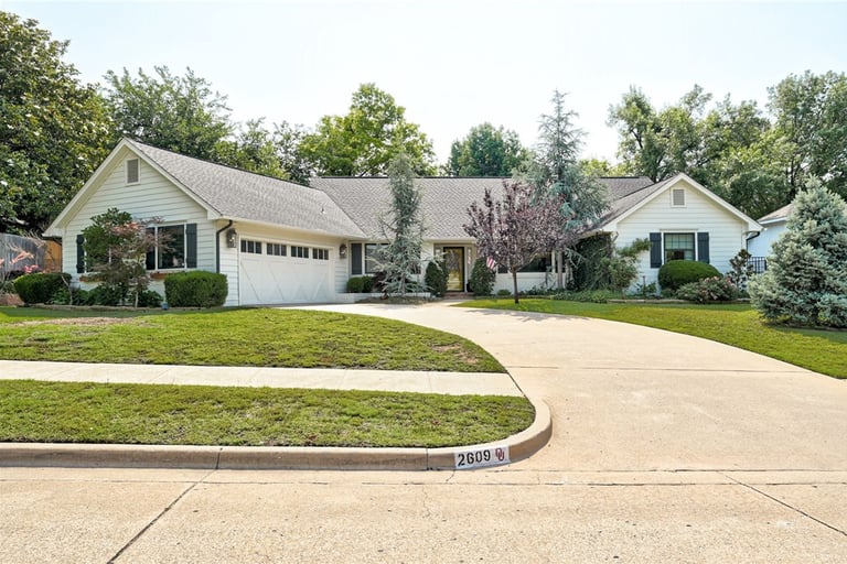 2609 Barry Switzer Ave, Norman, OK 73072 Opendoor