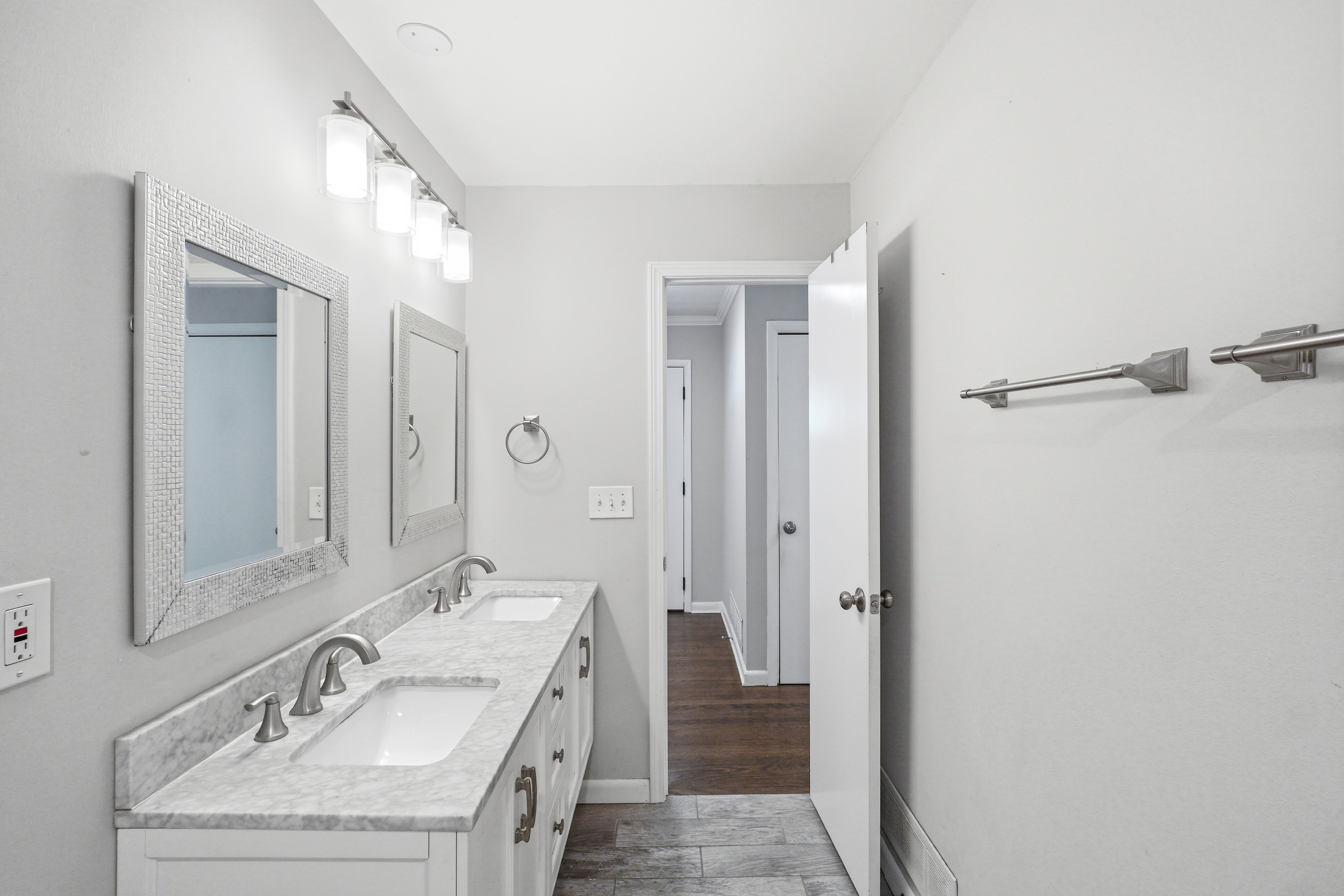 Photo 22 of 35 of 3020 Landrum Dr SW, Atlanta, GA