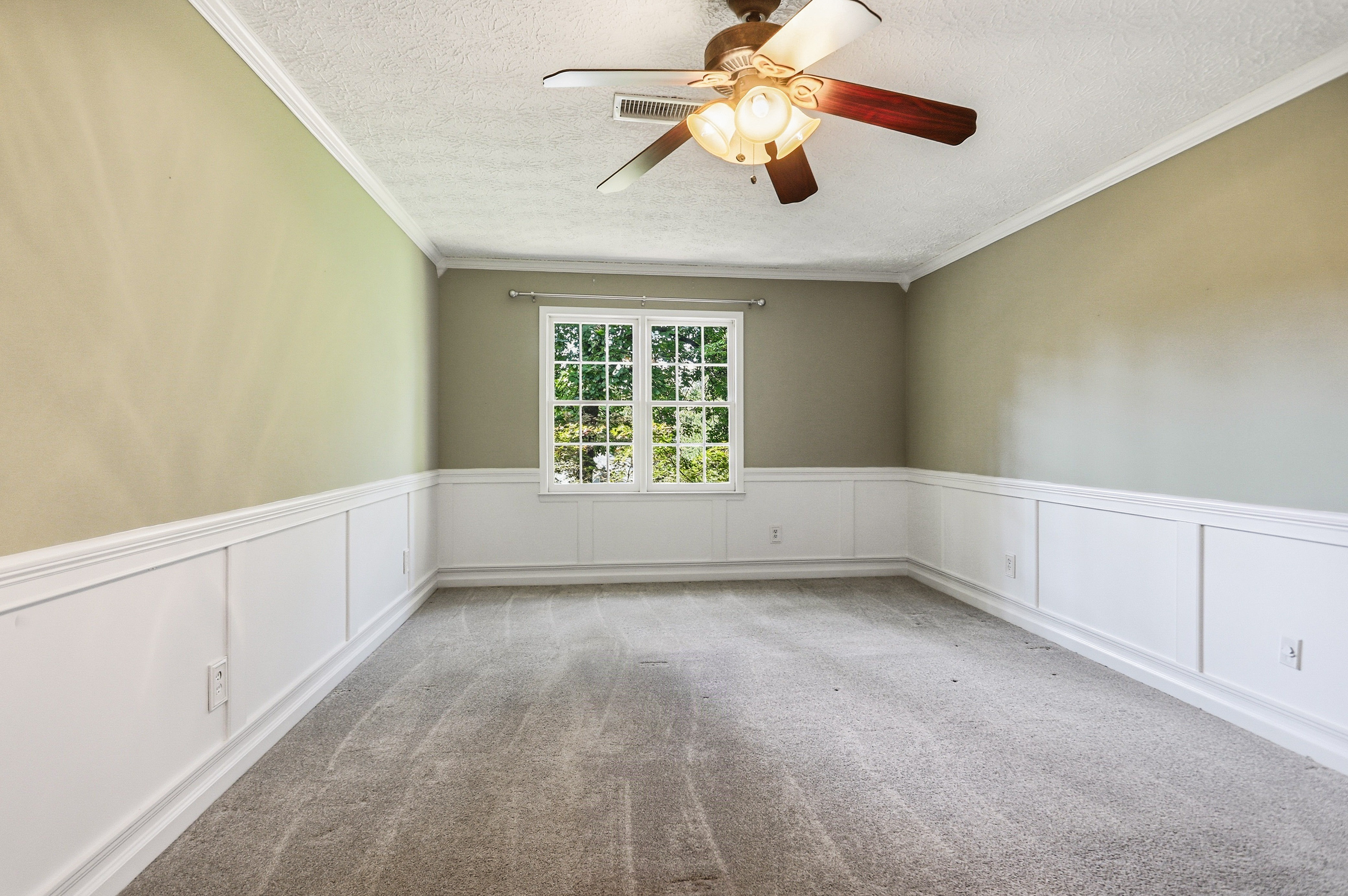 Photo 27 of 56 of 2696 S Arbor Dr, Marietta, GA