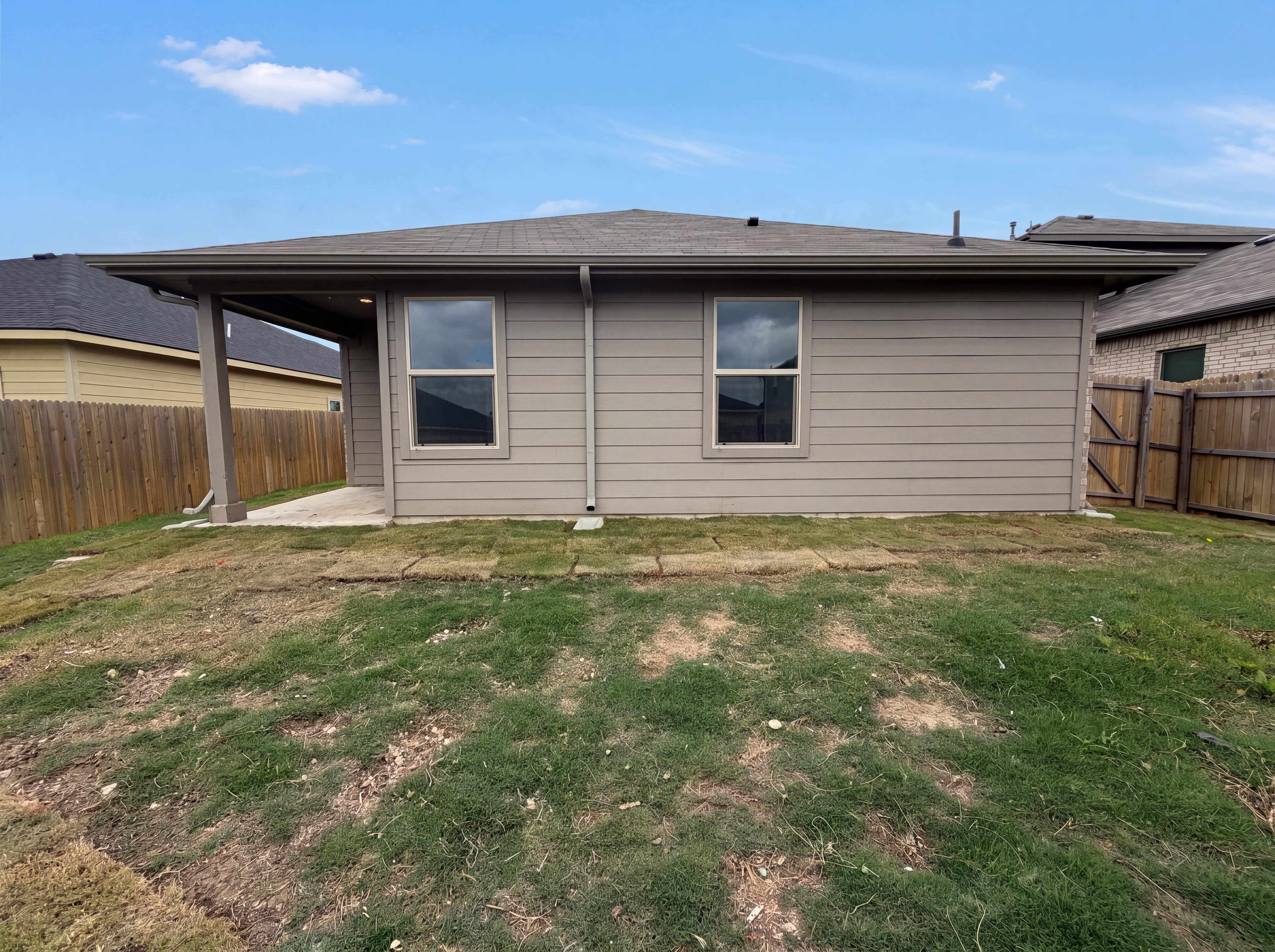 Photo 5 of 16 of 13592 Gunsmoke Ln, Cresson, TX