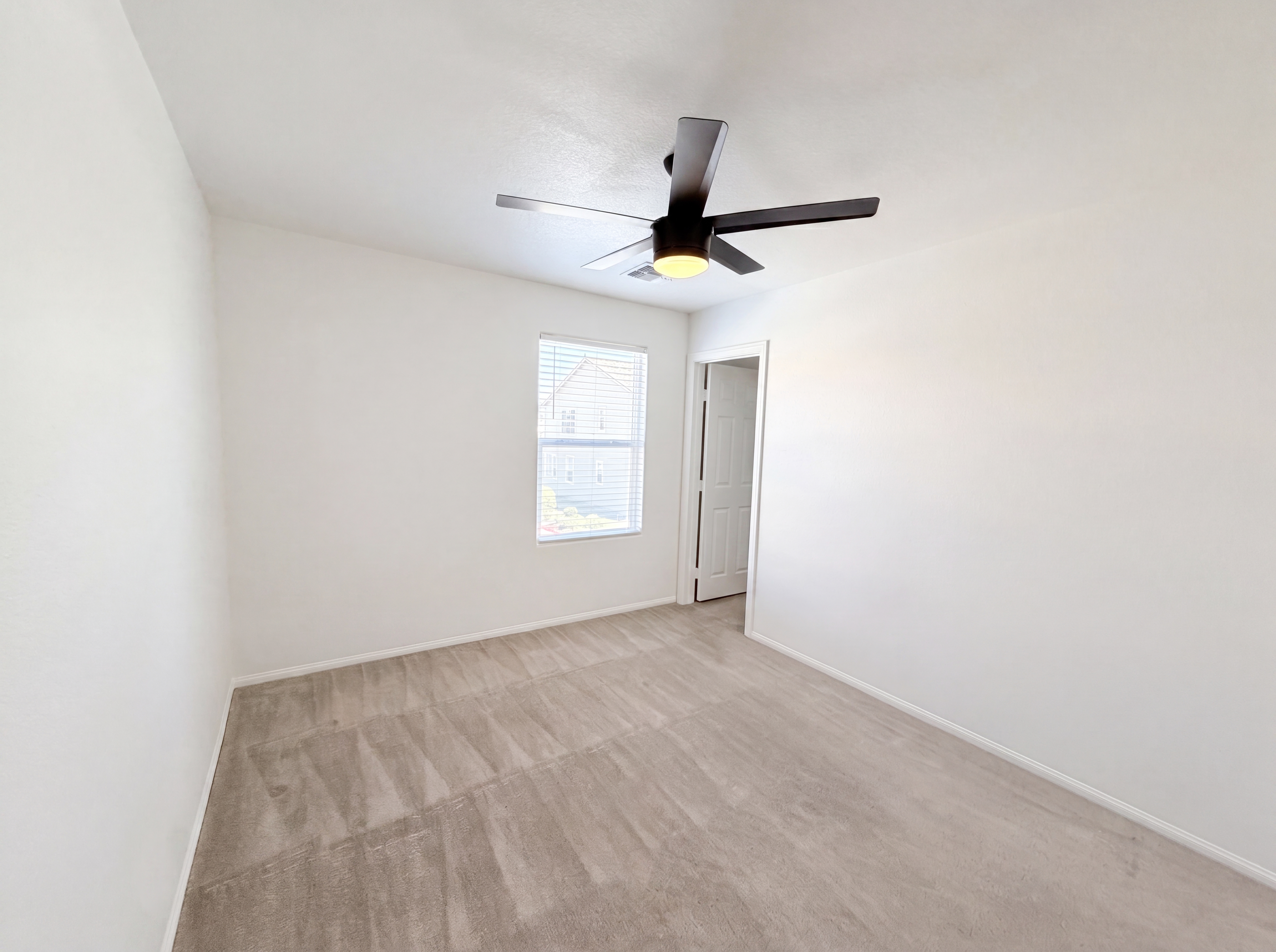 Photo 25 of 43 of 932 E Dorrell Ln, North Las Vegas, NV