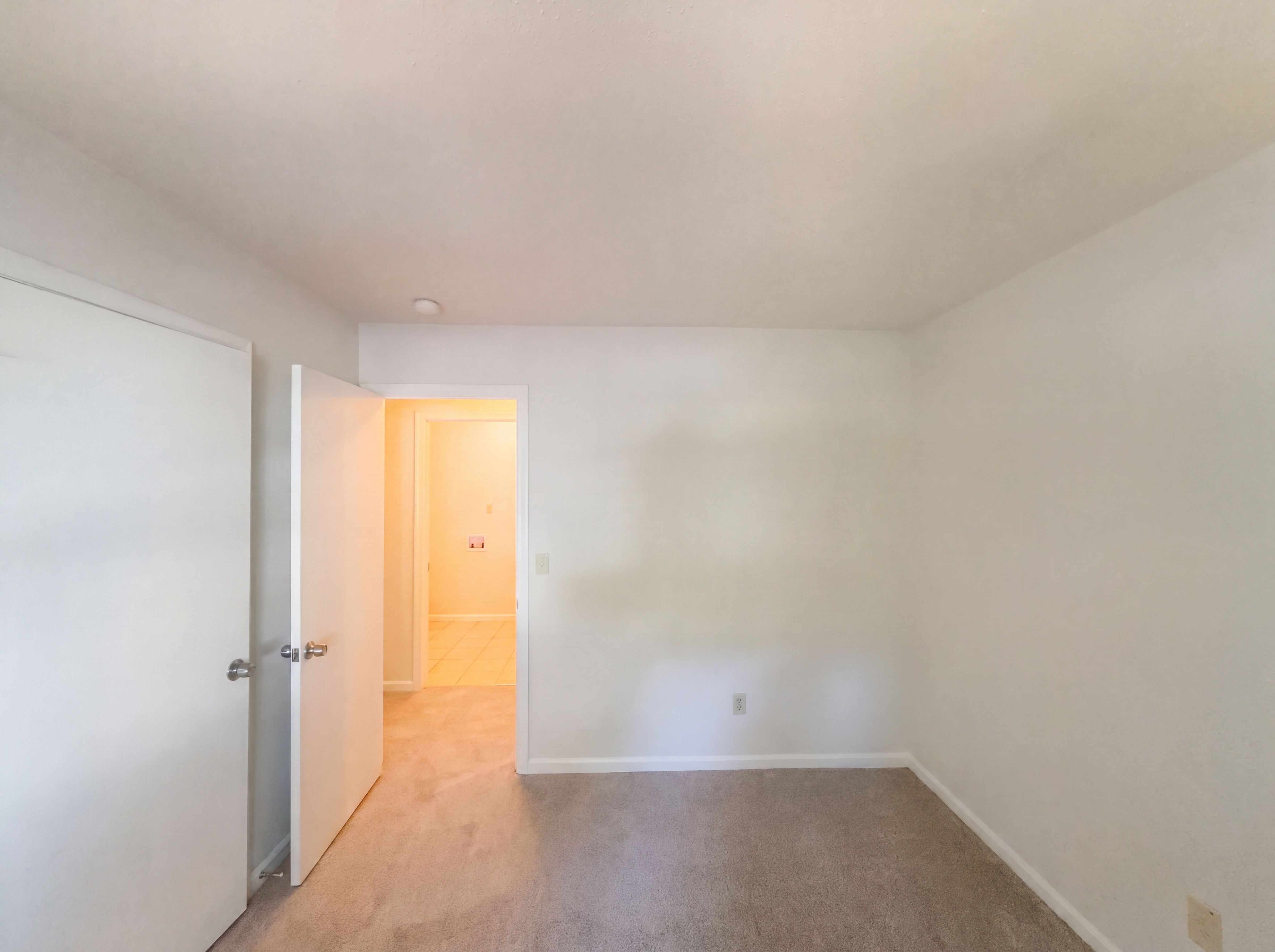 Photo 11 of 17 of 5655 Hornaday Rd, Greensboro, NC
