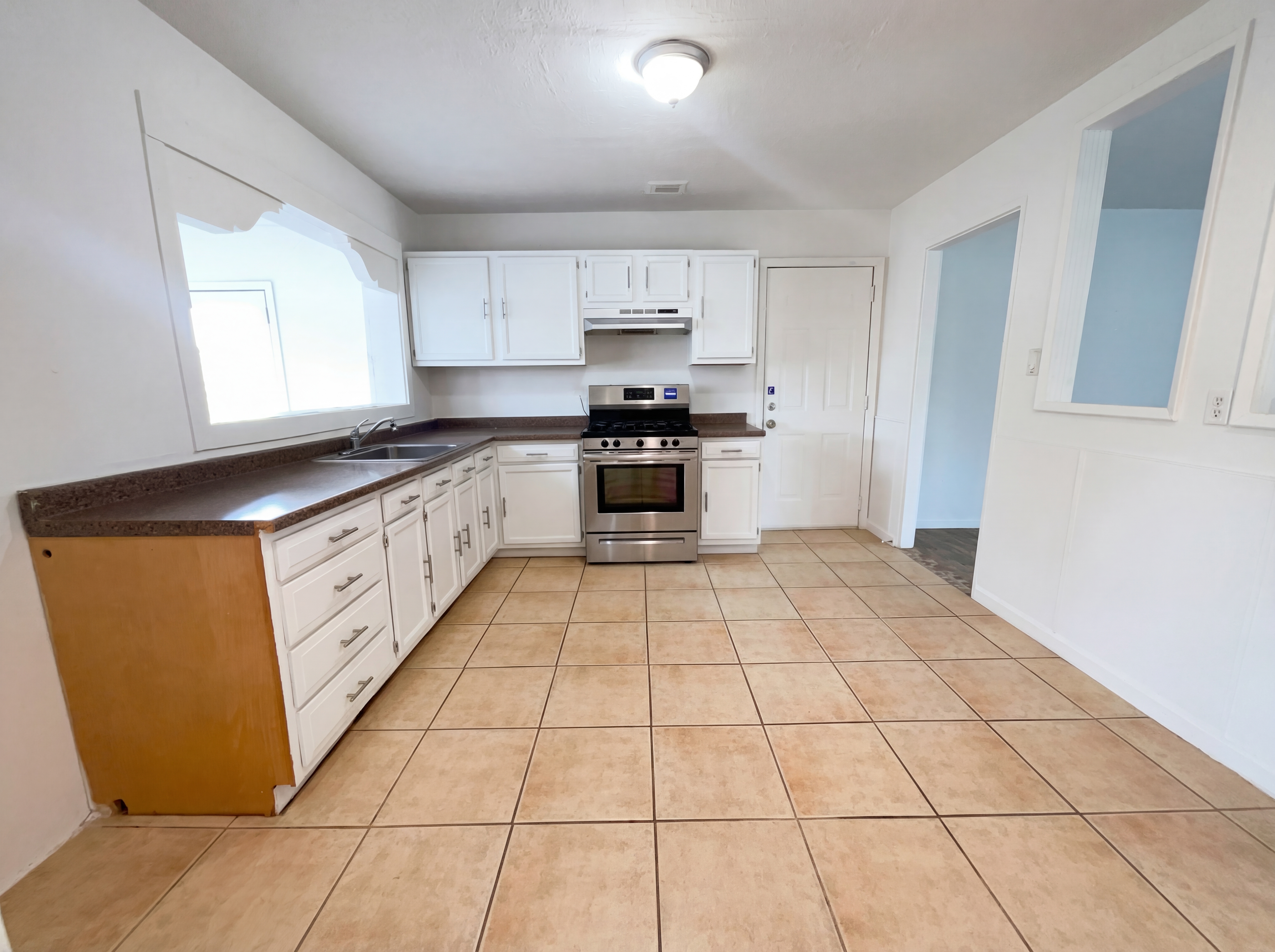 Photo 15 of 18 of 8112 Princess Jeanne Ave NE, Albuquerque, NM