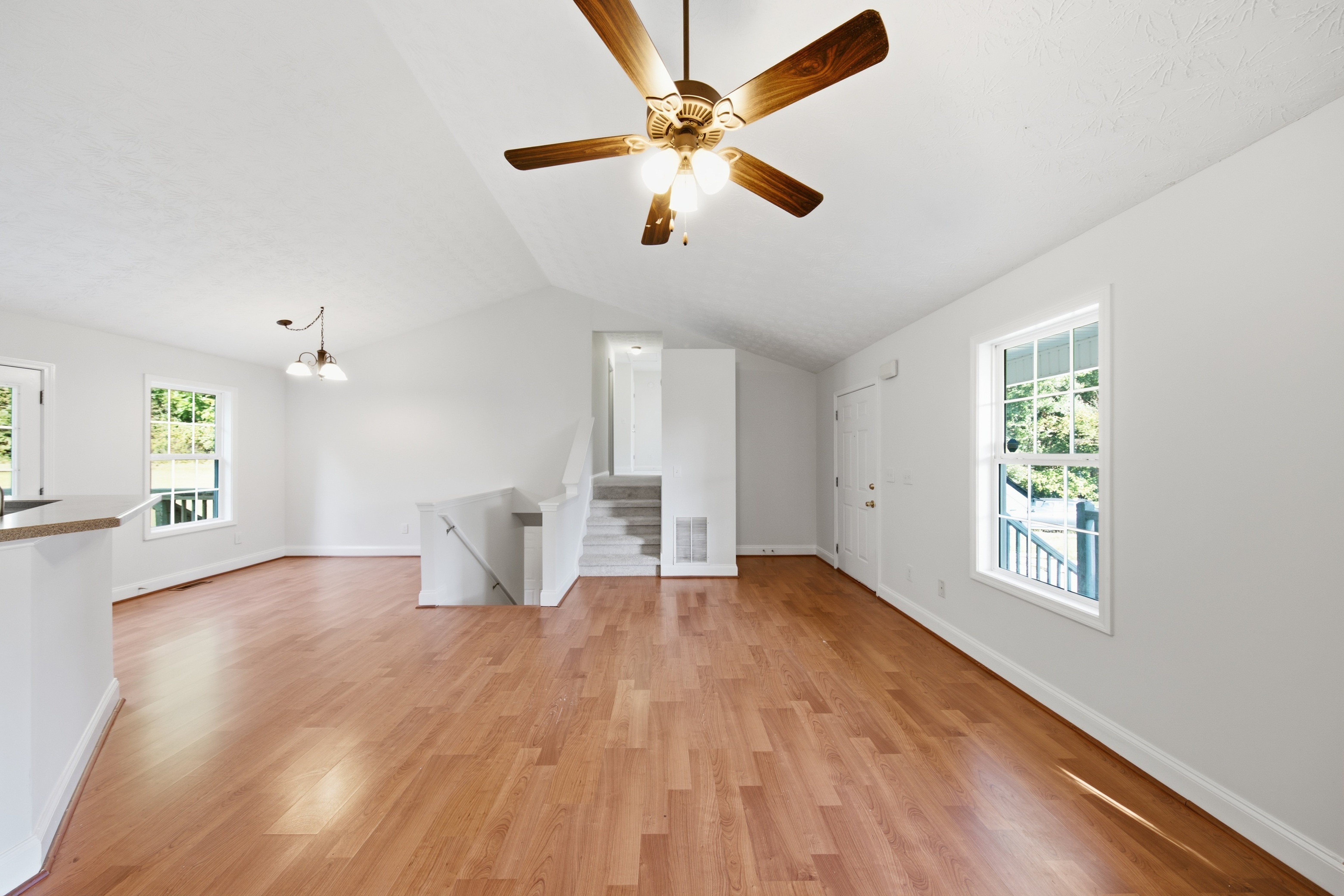 Photo 6 of 28 of 59 Adams Ln, Rockmart, GA