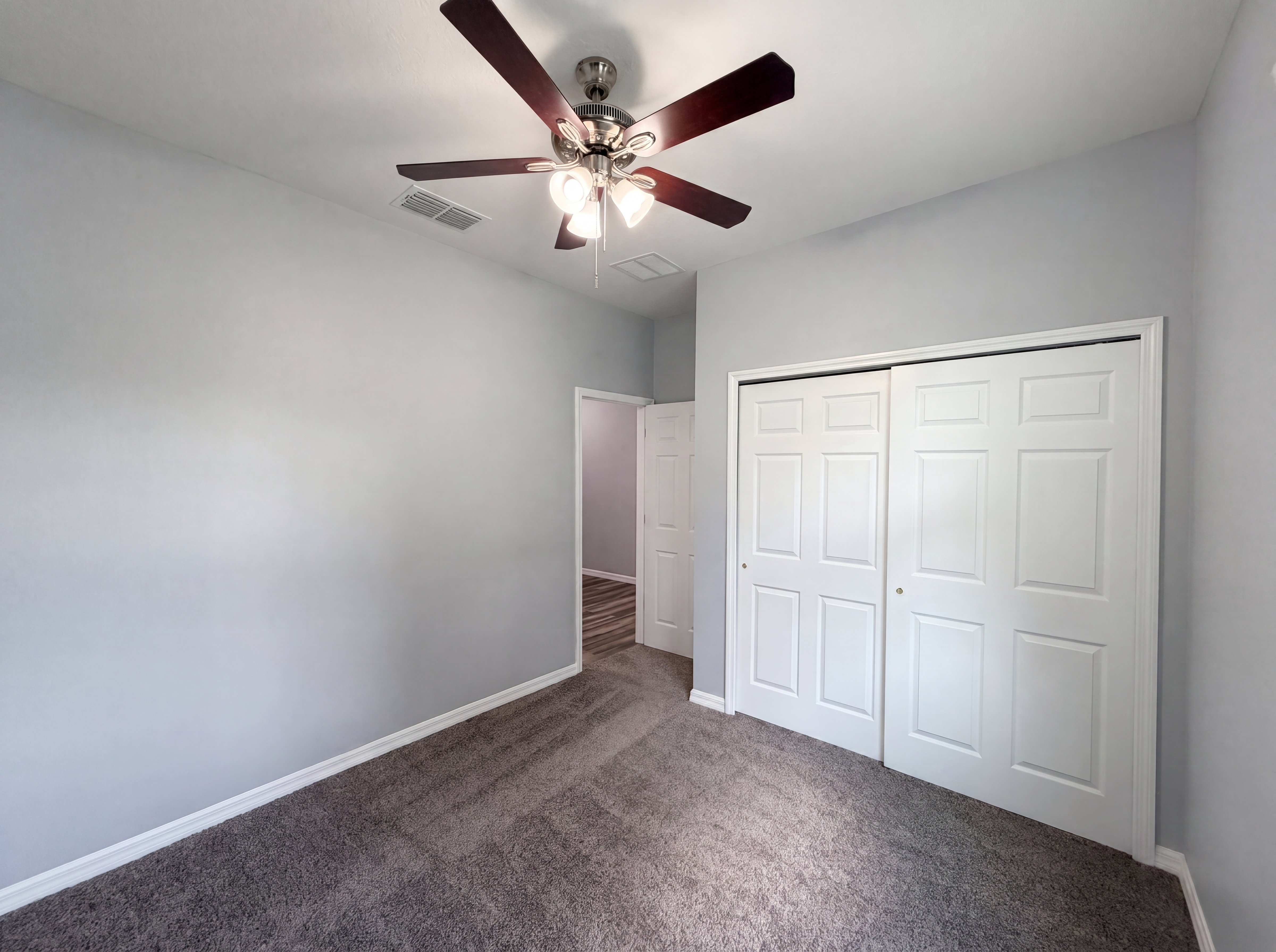 Photo 13 of 27 of 1013 W 11th St, Sanford, FL