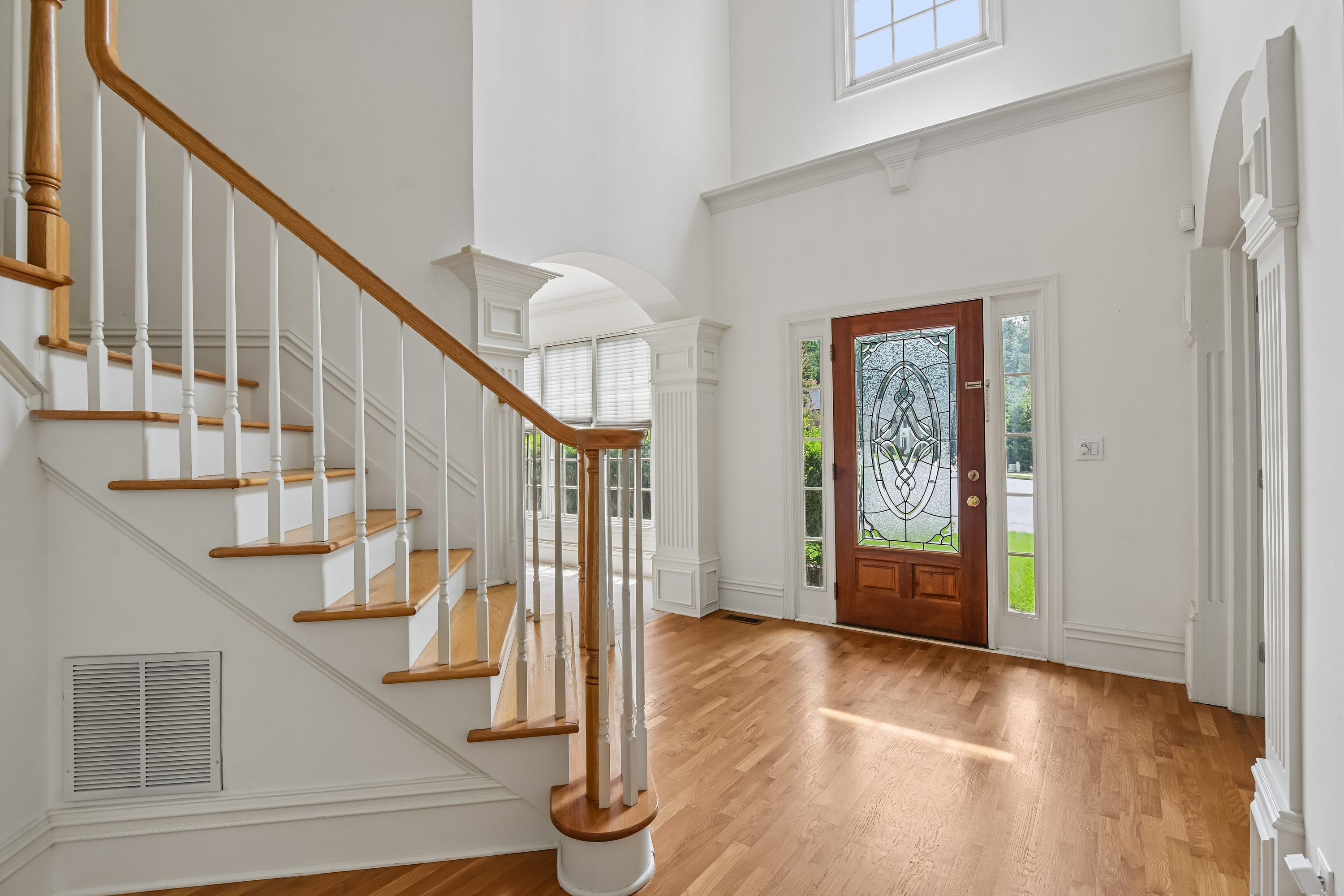 Photo 10 of 63 of 905 Yosemite Dr, Suwanee, GA