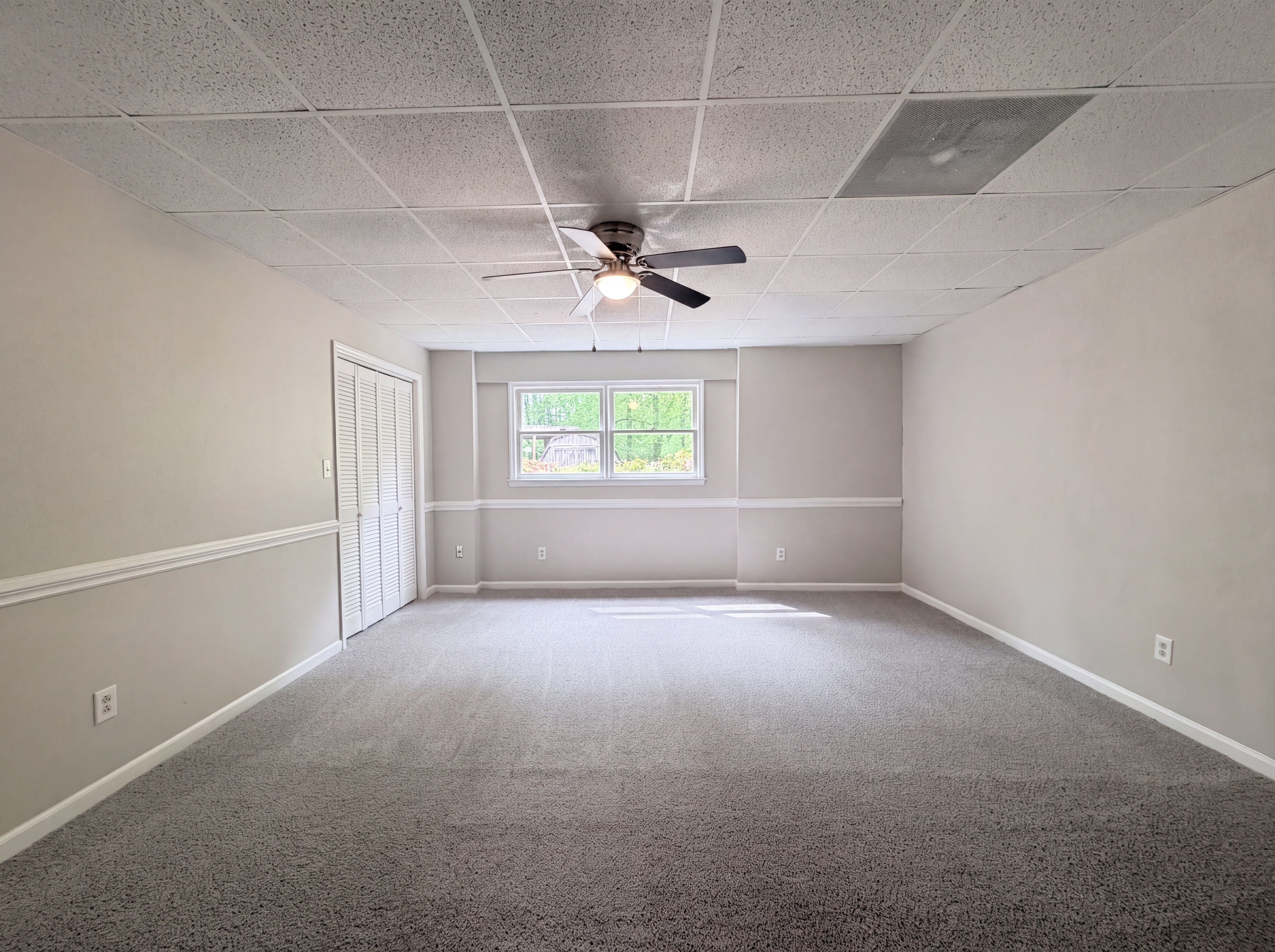 Photo 16 of 26 of 706 Crescent Dr, Cherryville, NC