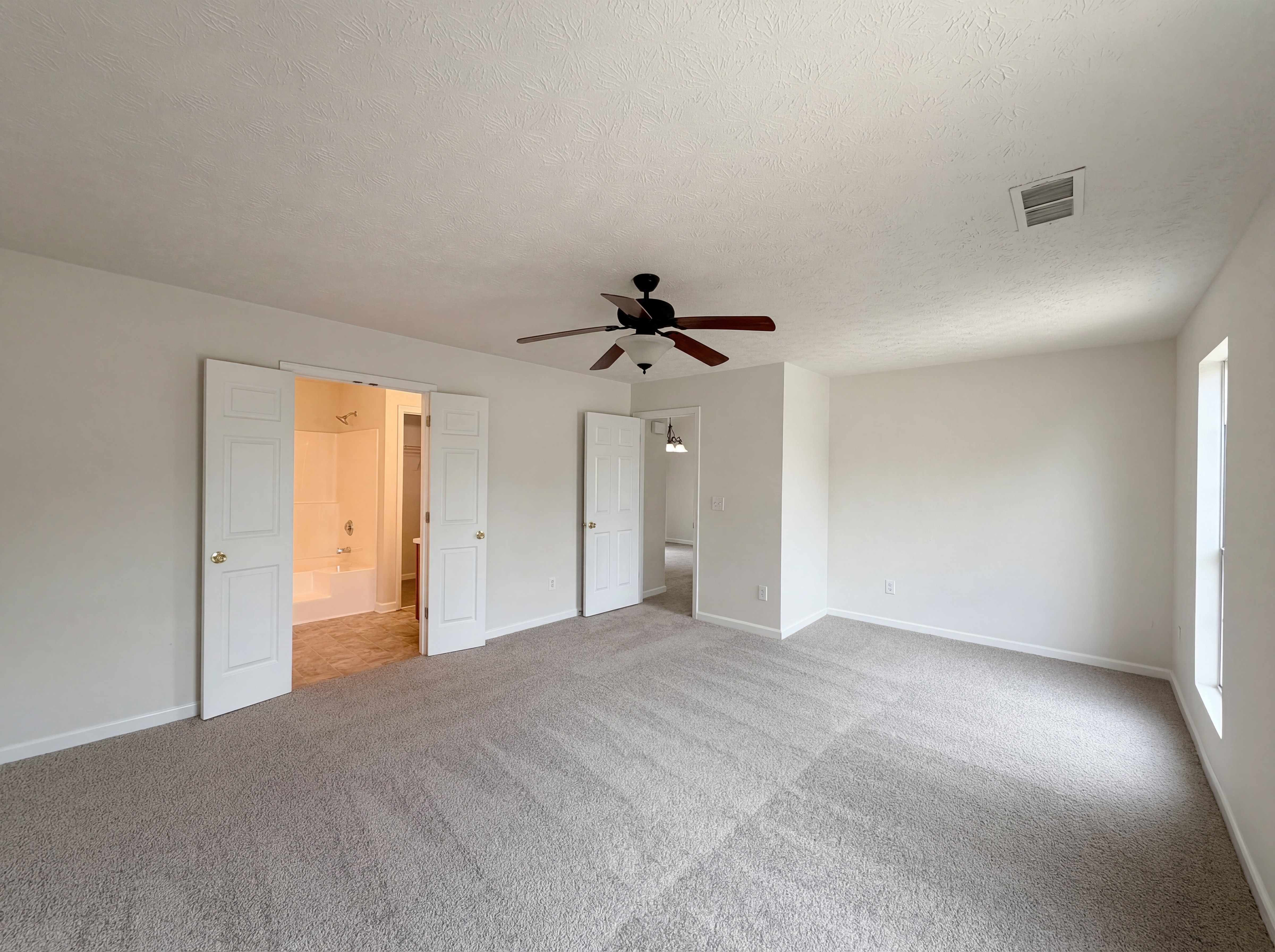 Photo 4 of 23 of 835 Sinclair Way, Jonesboro, GA
