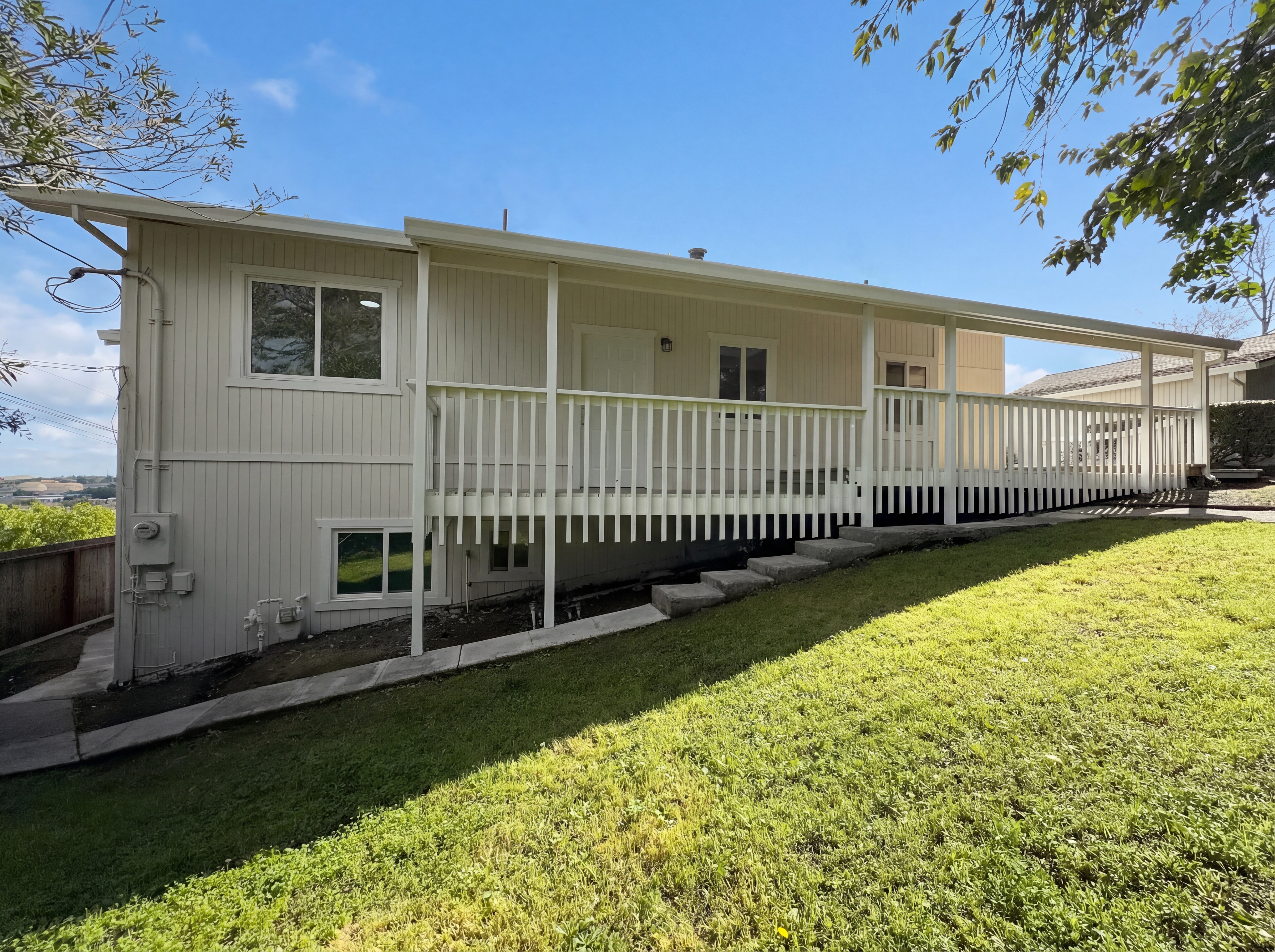 Photo 5 of 43 of 2291 Yale St, Martinez, CA