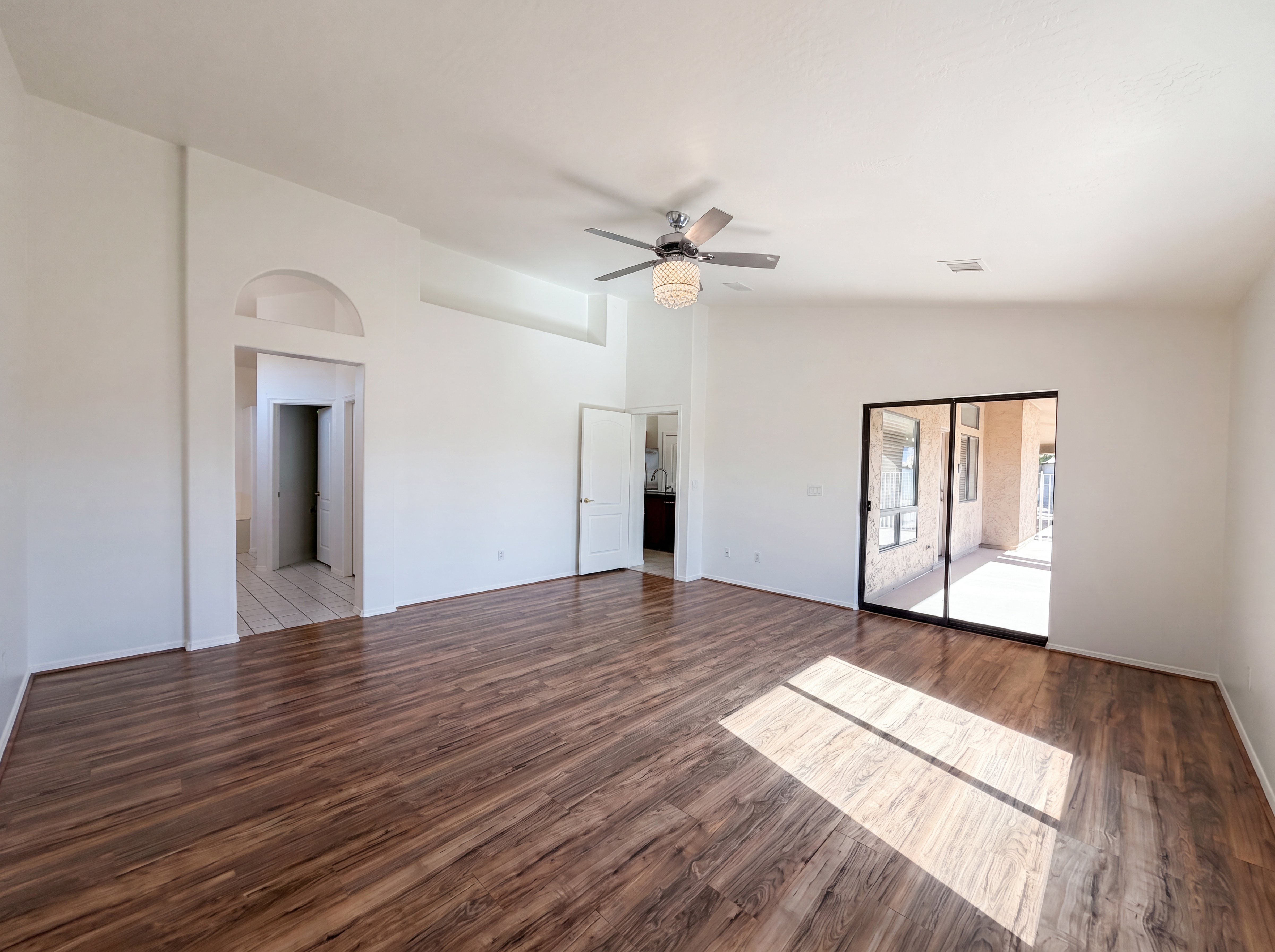 Photo 18 of 25 of 1207 E Clearview Dr, Casa Grande, AZ