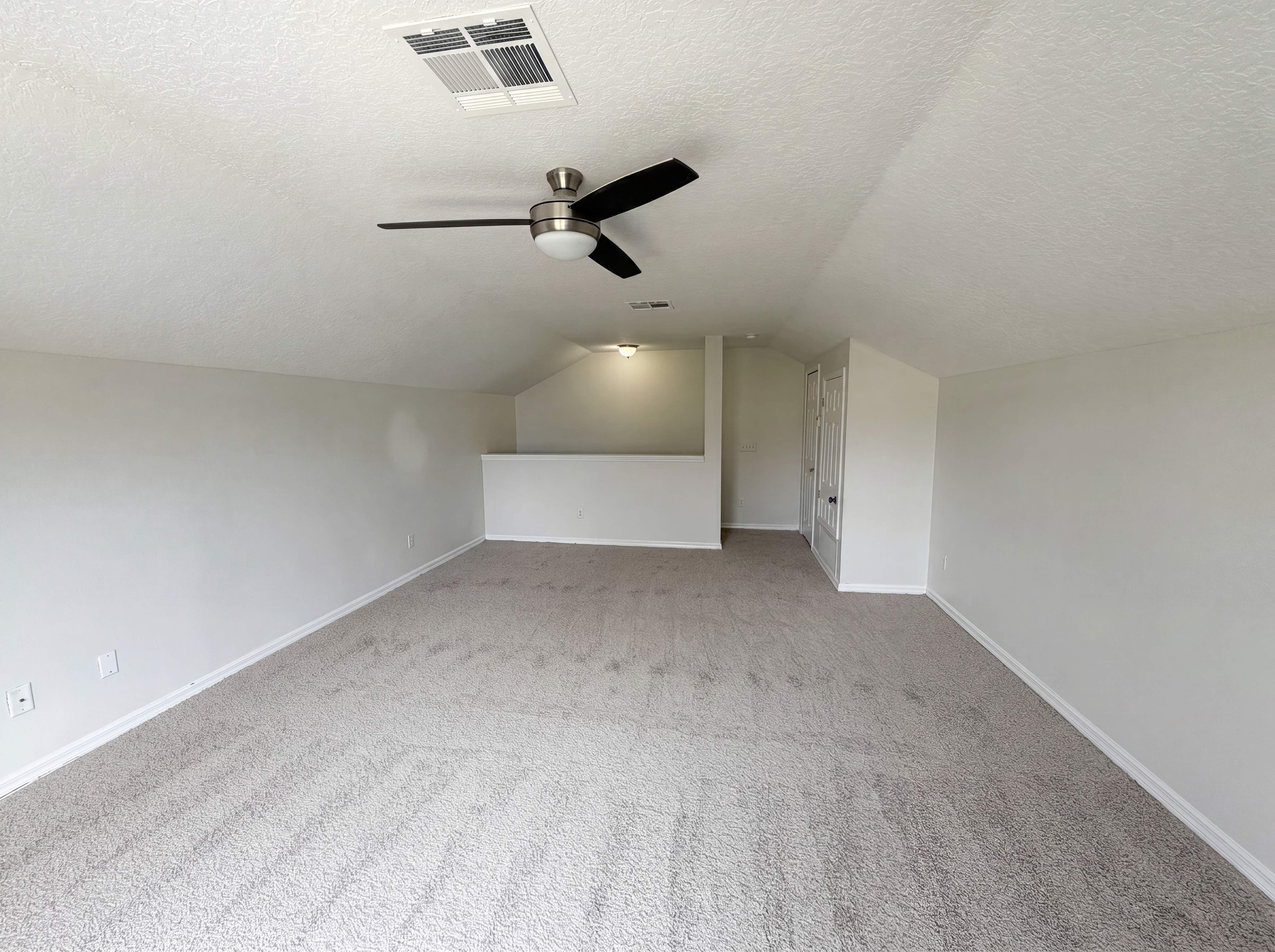 Photo 19 of 34 of 3379 Morelyn Crest Cir, Orlando, FL