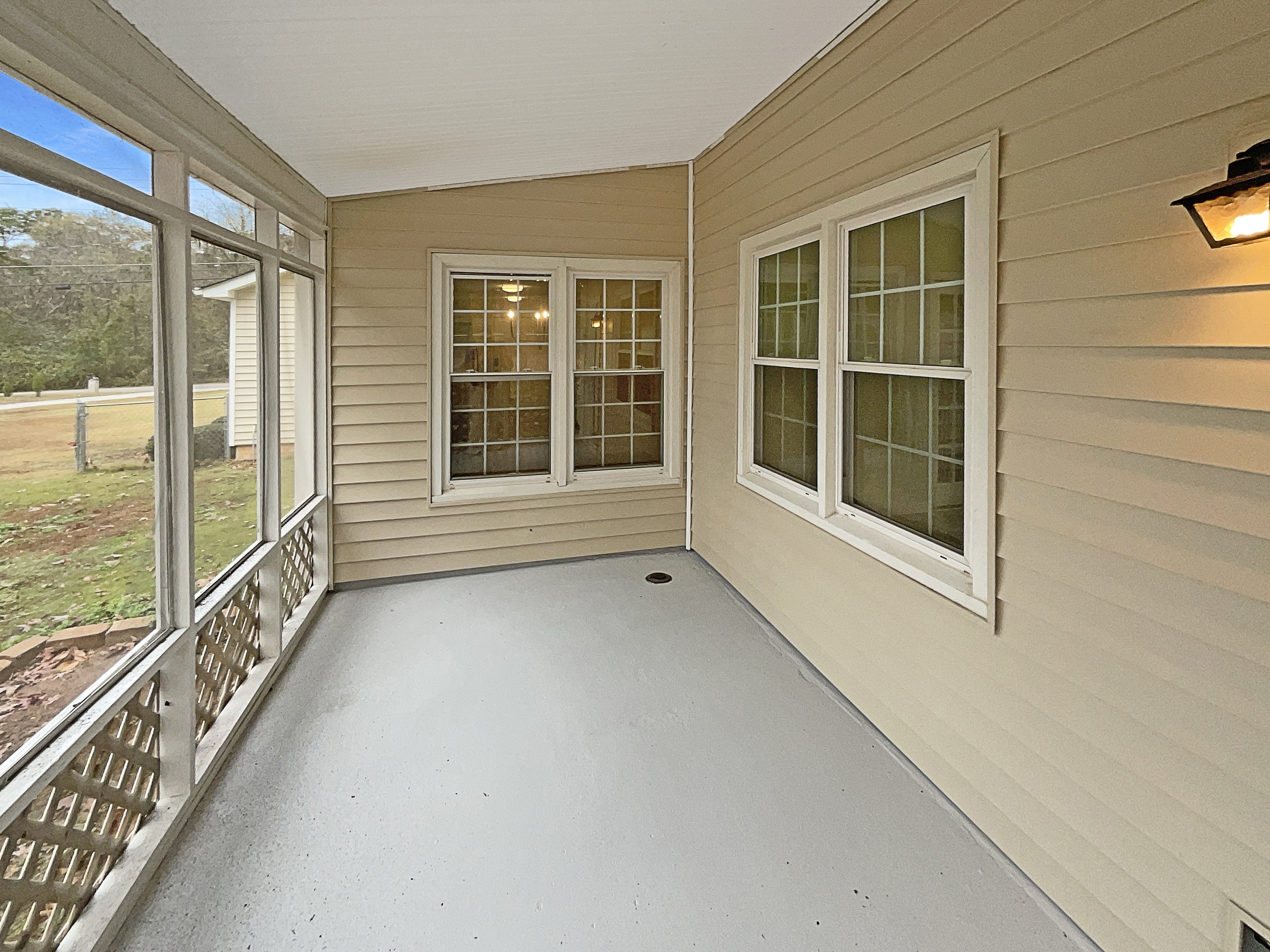 Photo 11 of 27 of 4134 Jodeco Rd, McDonough, GA