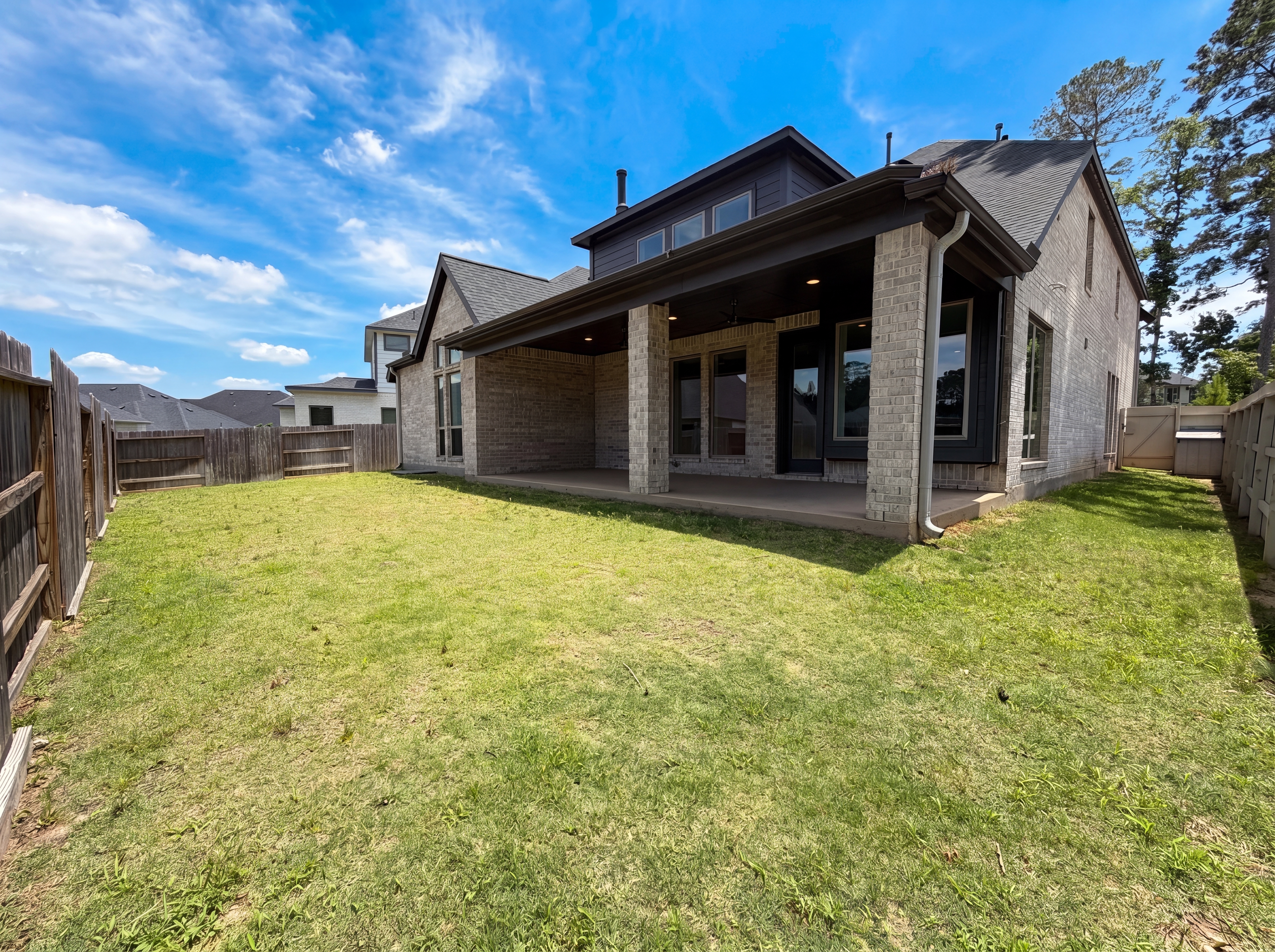Photo 27 of 29 of 15418 Legacy Park Way, Pinehurst, TX