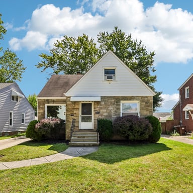 Property photo 2 of 8223 Manorford Dr