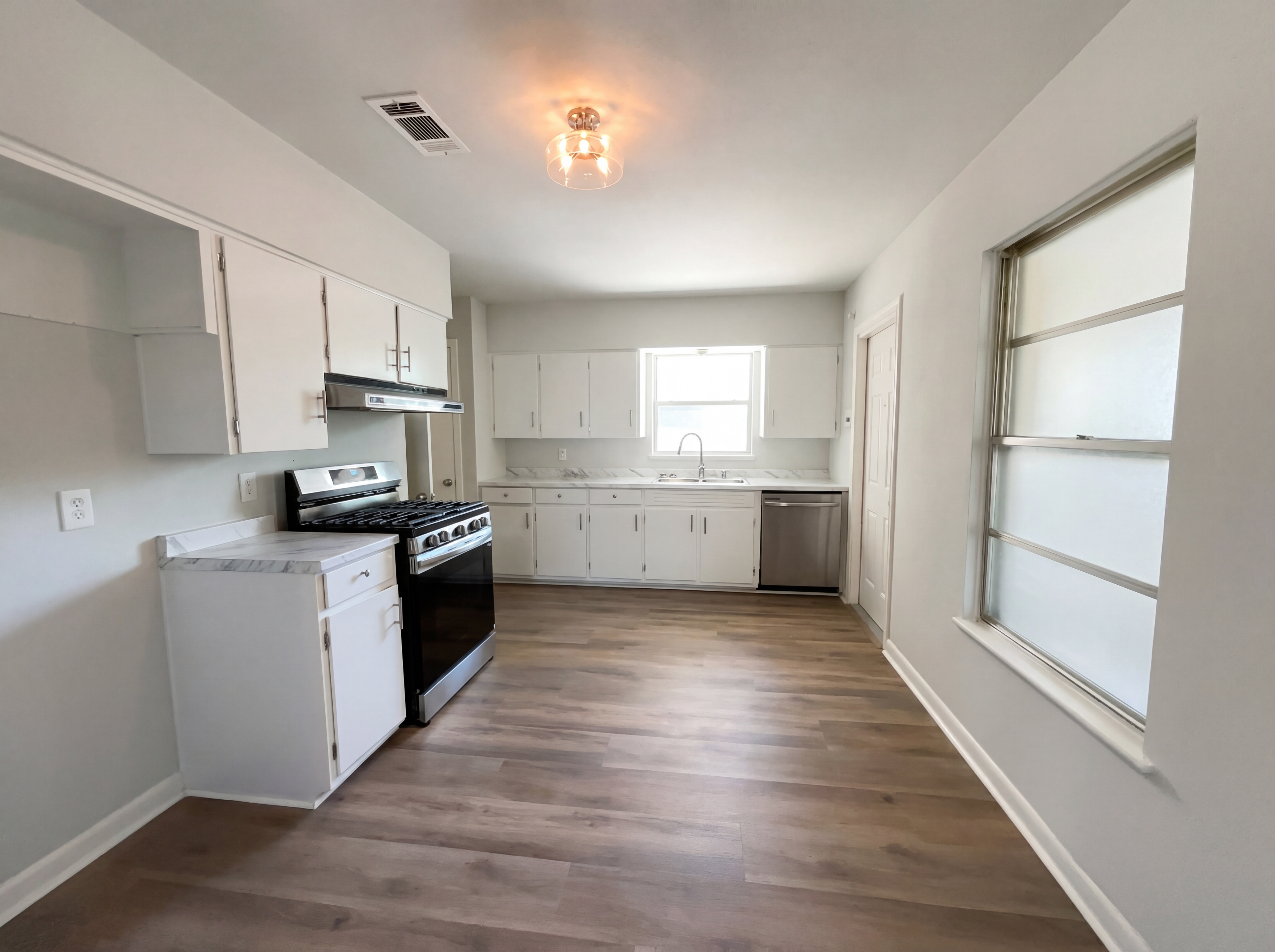 Photo 2 of 14 of 354 Saipan Pl, San Antonio, TX