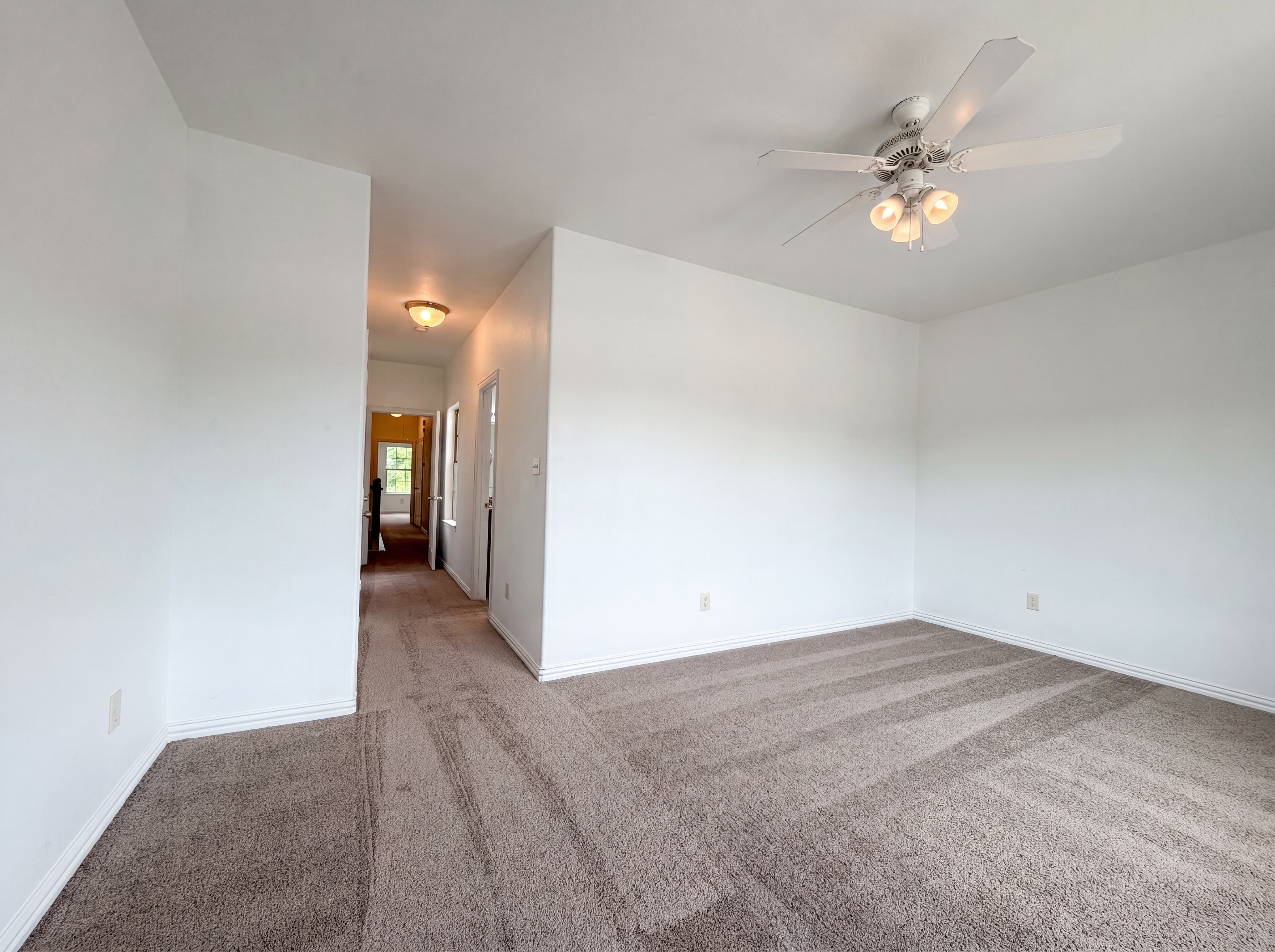 Photo 14 of 23 of 1524 Aldra Dr, Fort Worth, TX