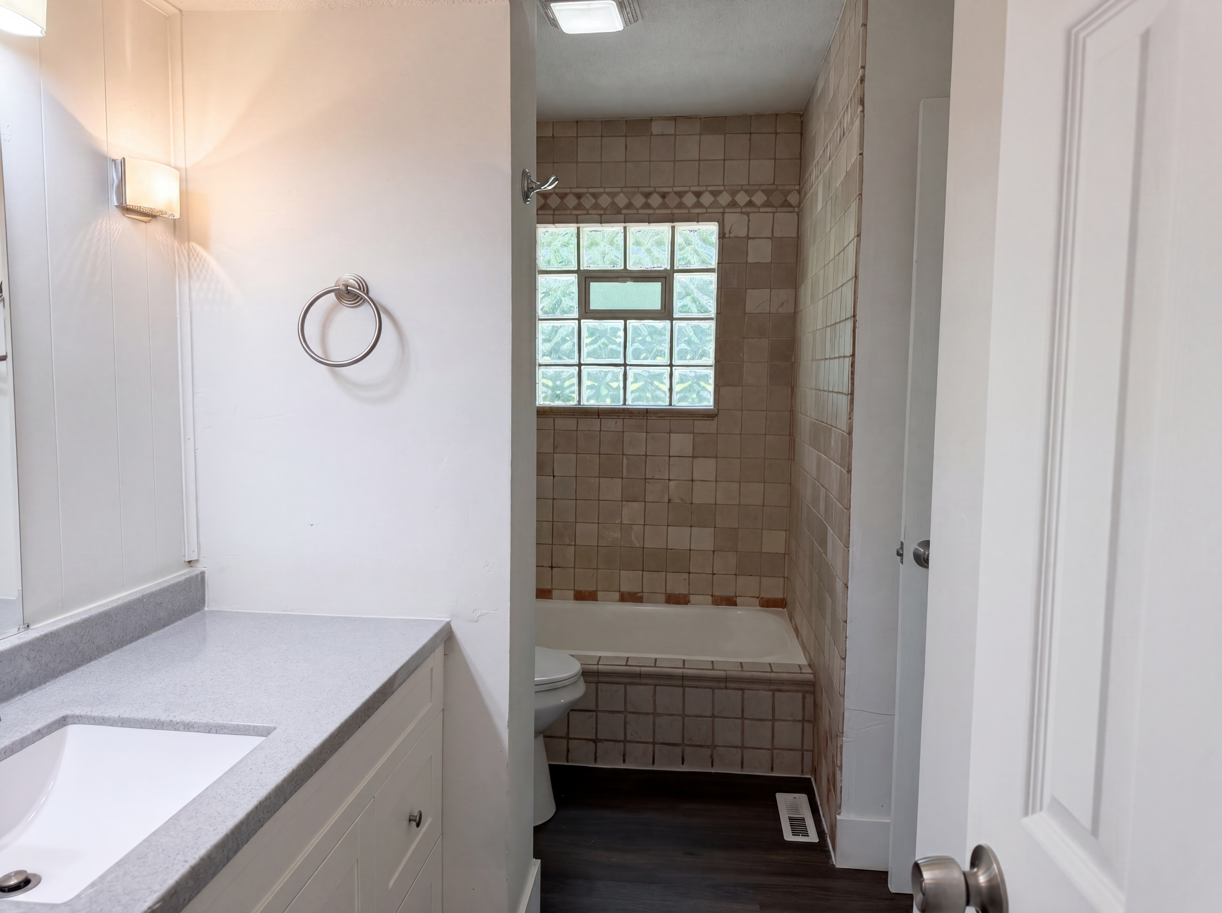 Photo 6 of 18 of 16517 E 35th Street Ct, Independence, MO
