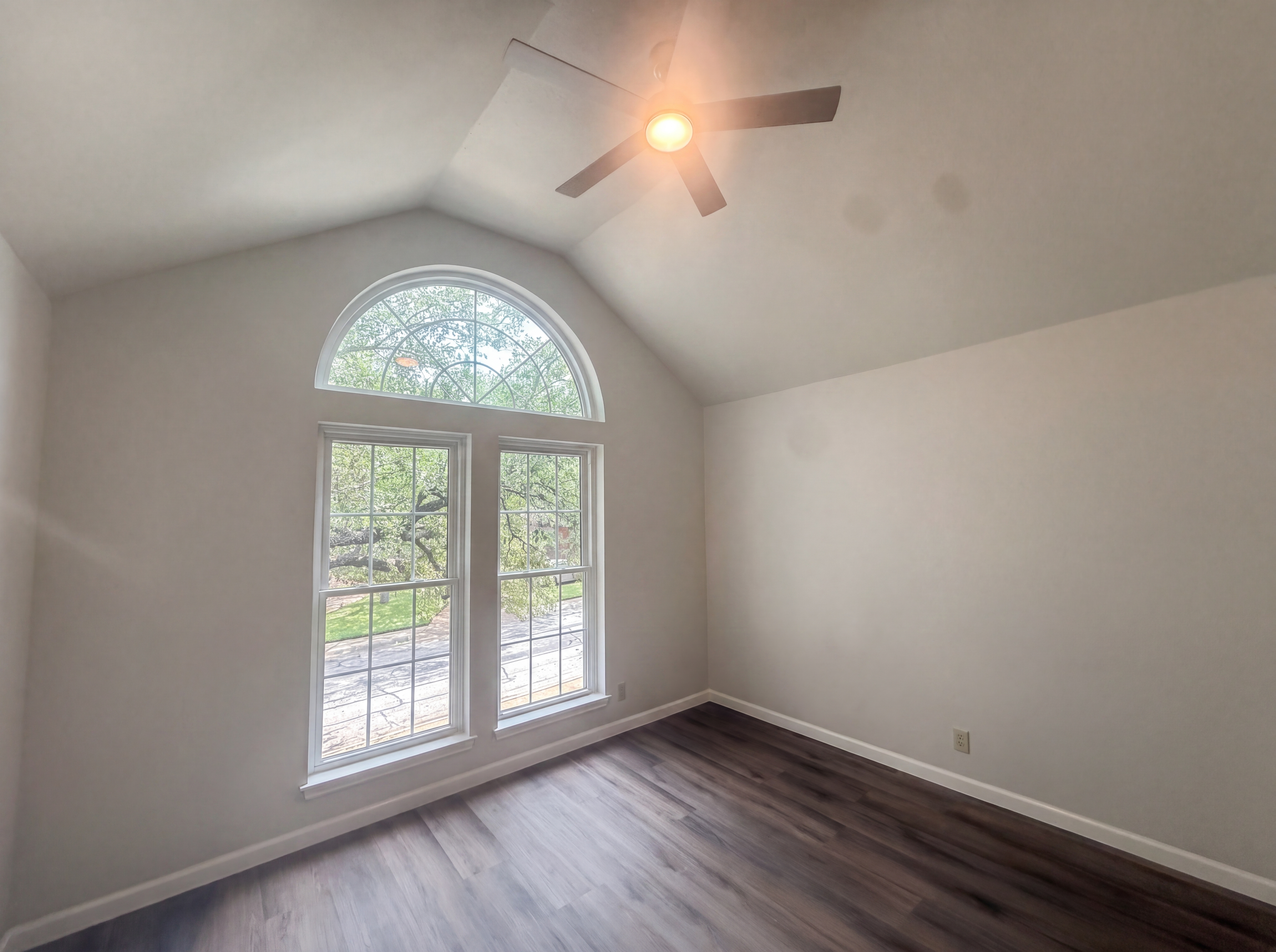 Photo 12 of 28 of 15626 Dove Meadow St, San Antonio, TX