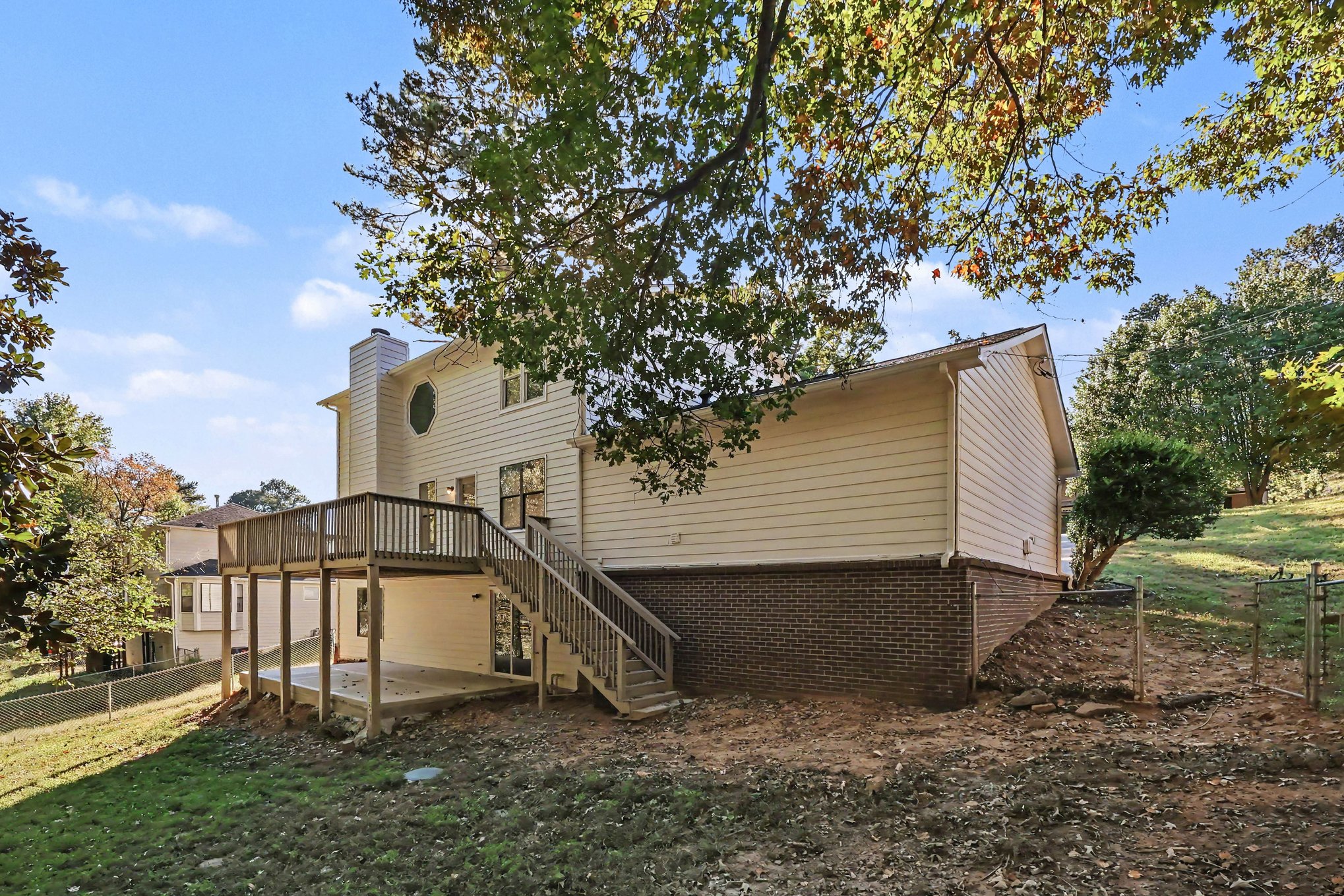 Photo 5 of 22 of 2888 Carrousel Ct, Stone Mountain, GA