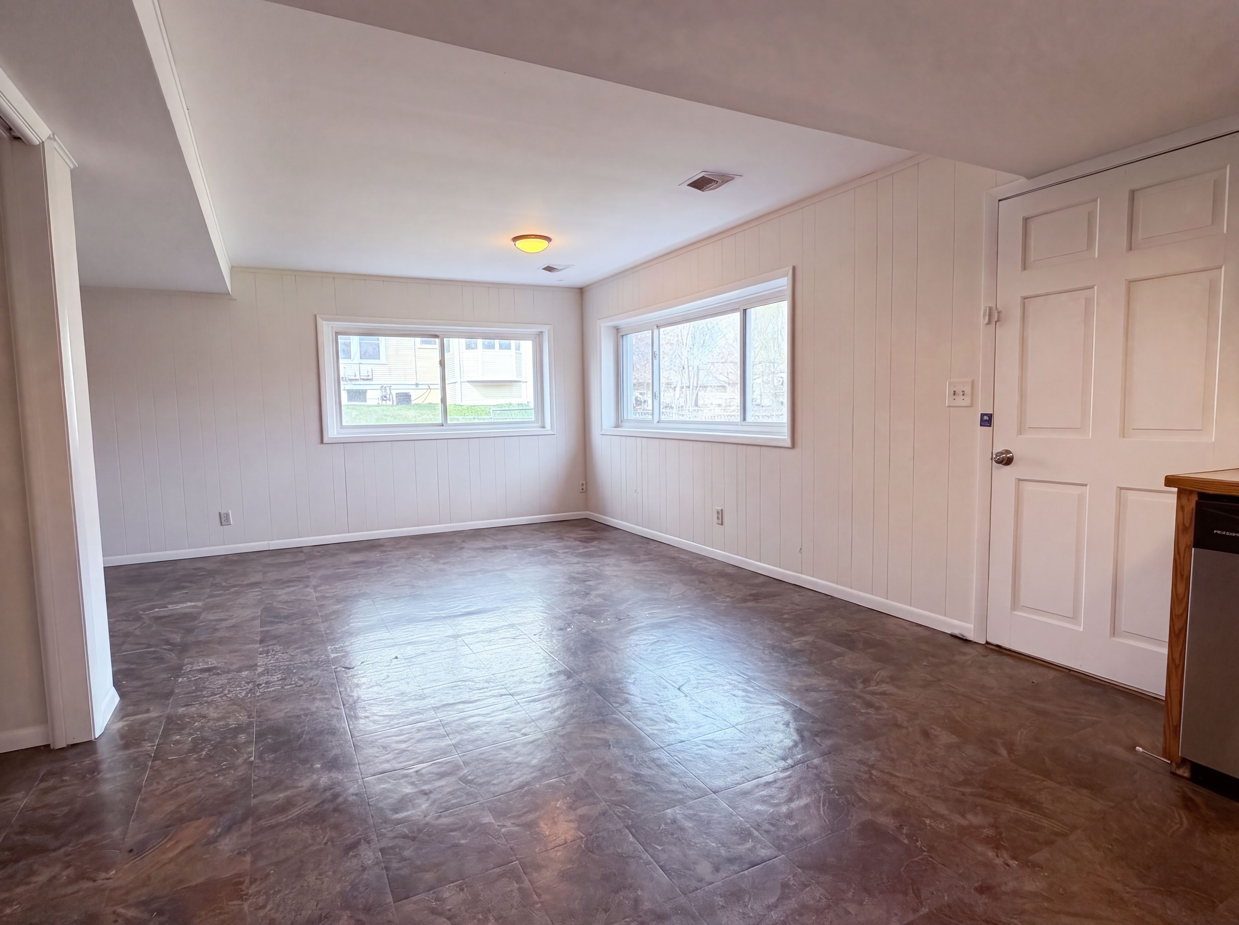 Photo 15 of 19 of 509 8th St, Farmington, MN