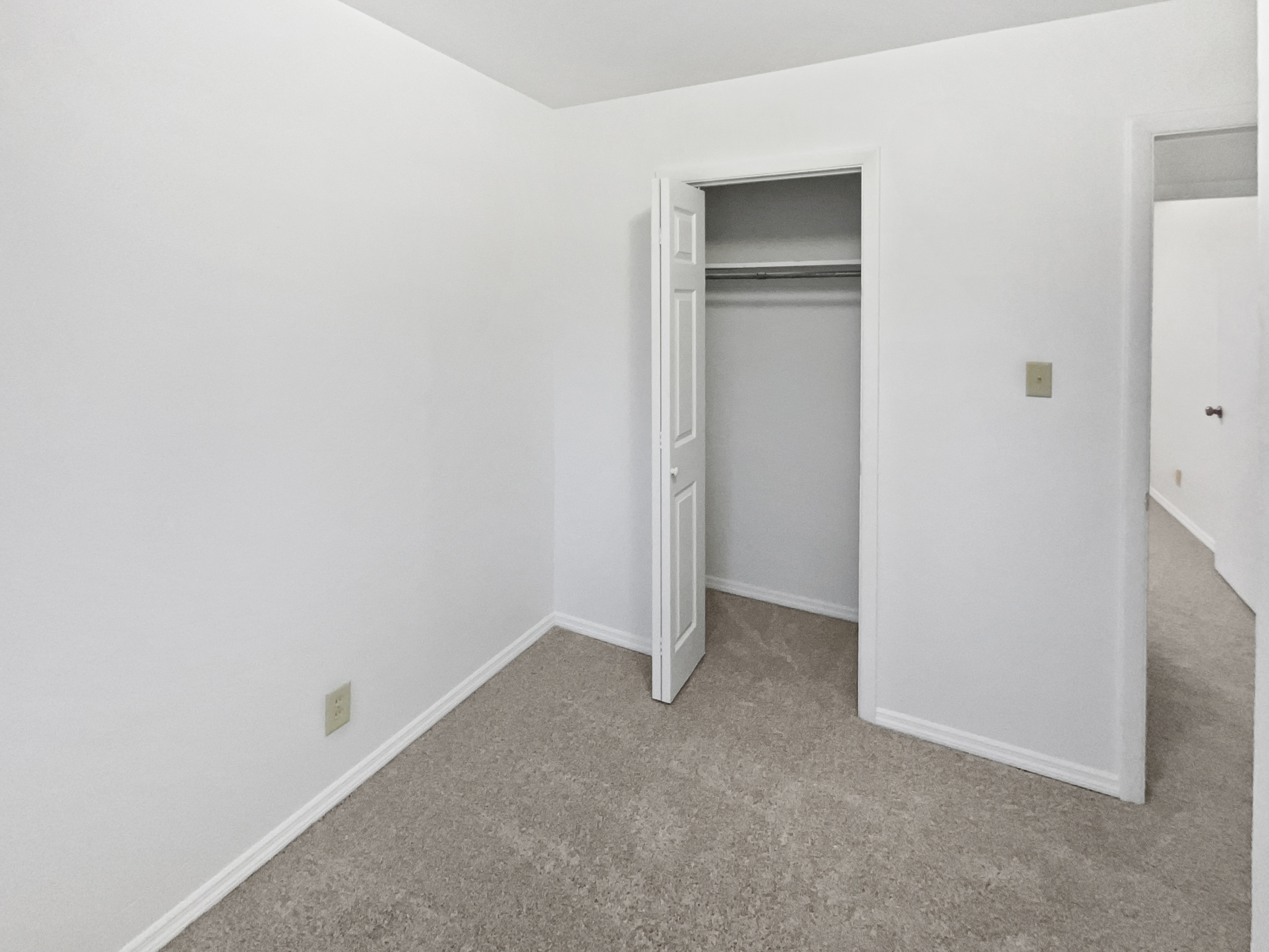 Photo 10 of 24 of 2127 Saranac Dr, Colorado Springs, CO