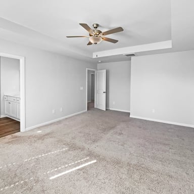 Property photo 3 of 108 W Compass Way