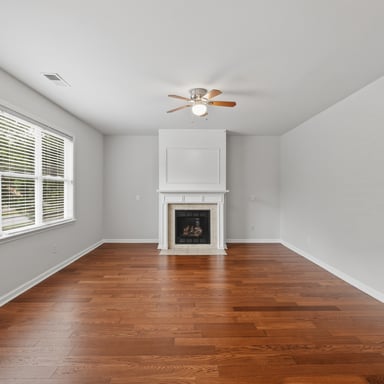 Property photo 3 of 7295 Madison Cir