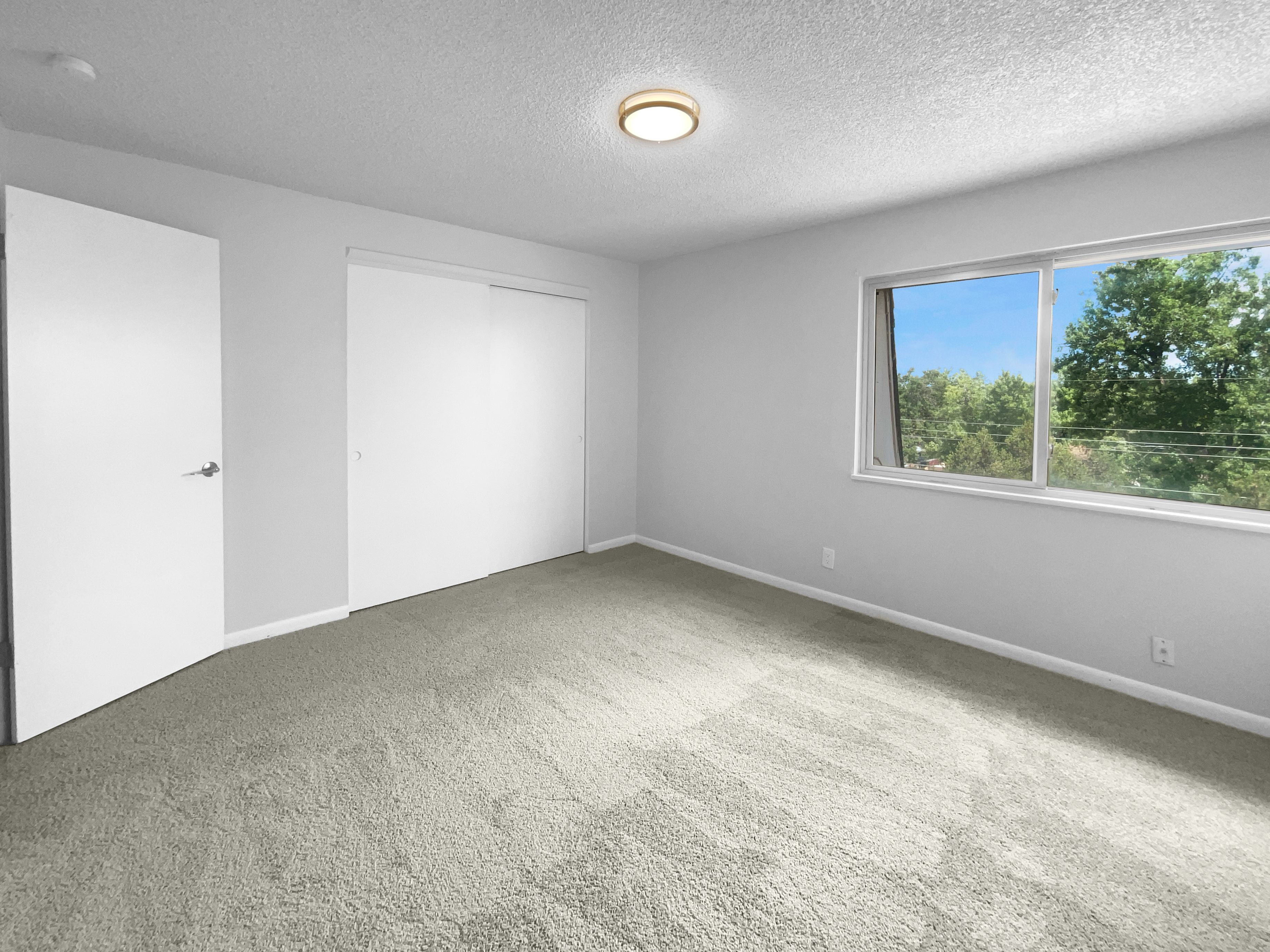 Photo 14 of 19 of 5670 S Lowell Blvd, Littleton, CO