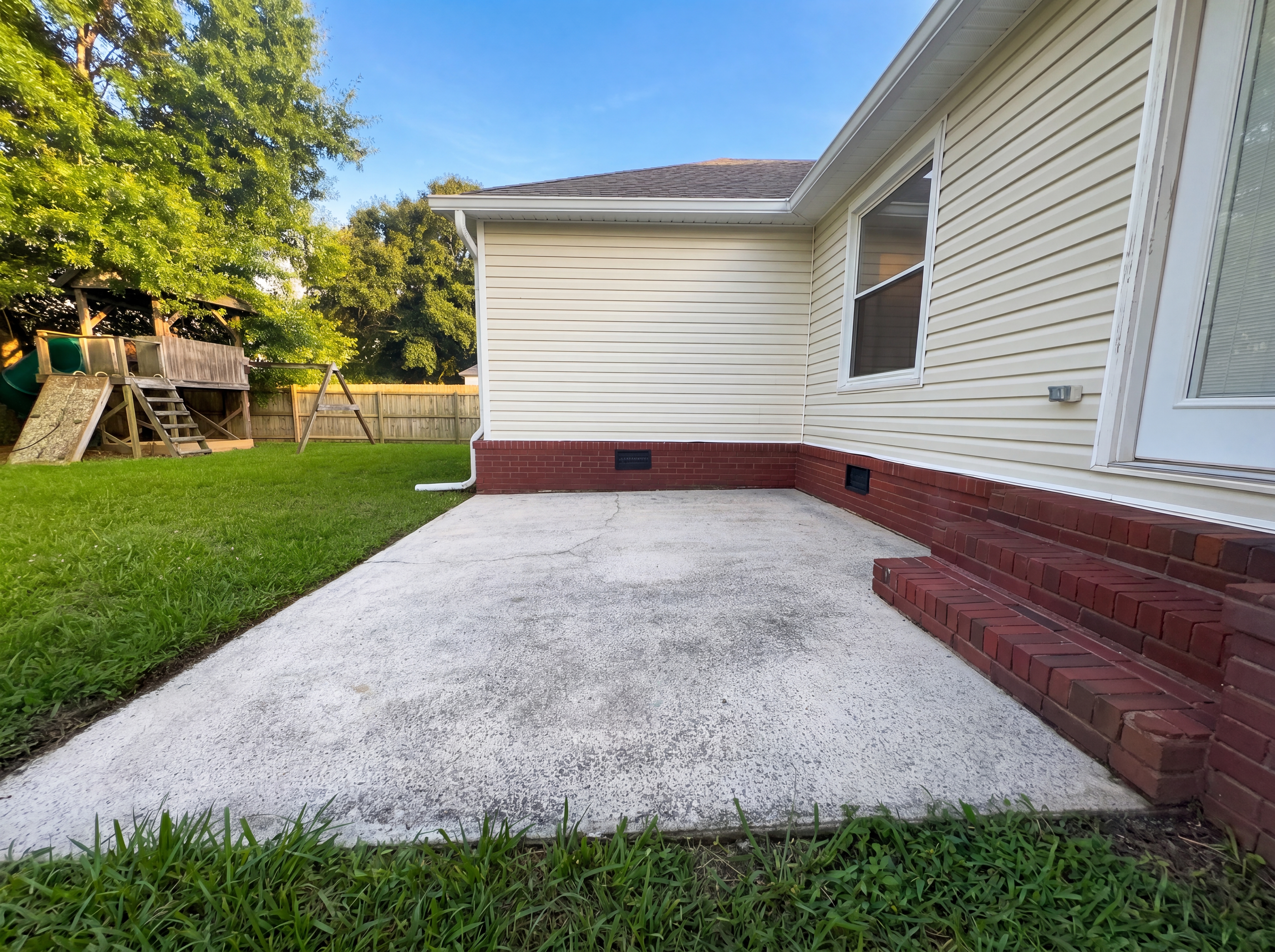 Photo 5 of 59 of 107 Nathan Dr, Owens Cross Roads, AL