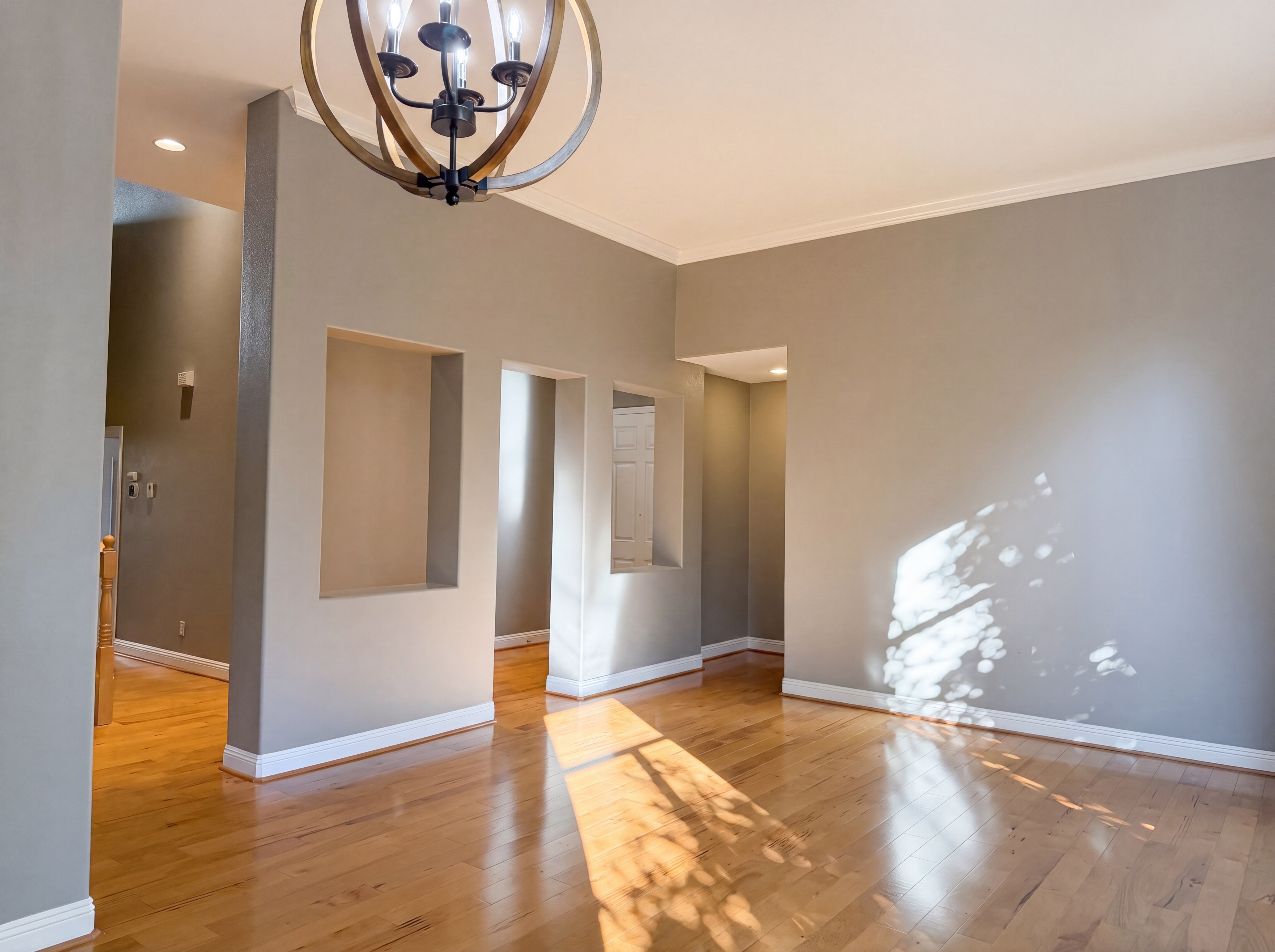 Photo 8 of 51 of 1401 Grey Owl Cir, Roseville, CA