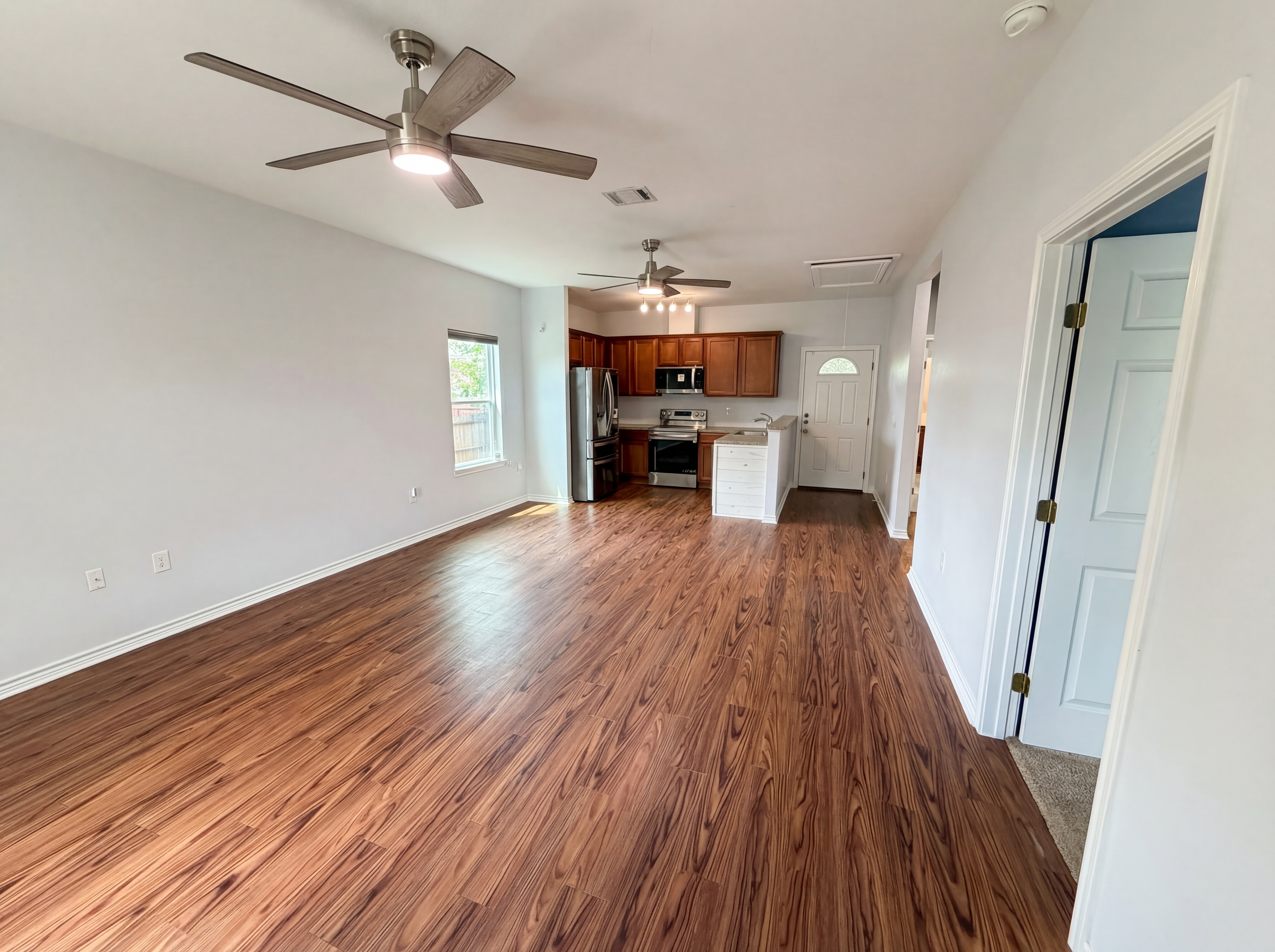 Photo 9 of 17 of 4414 Edward St, Texas City, TX