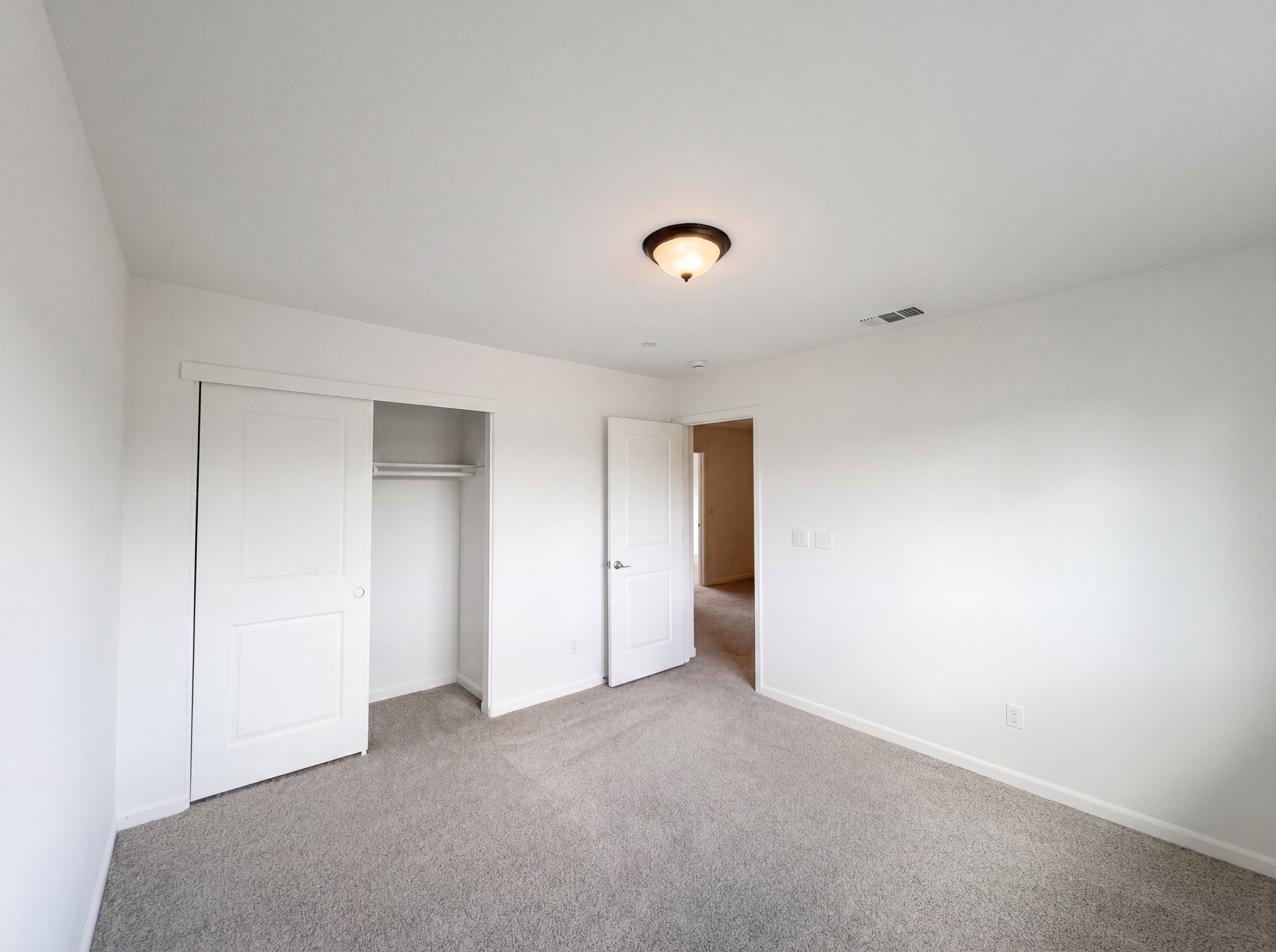 Photo 20 of 37 of 251 Sugnet Way, Sacramento, CA
