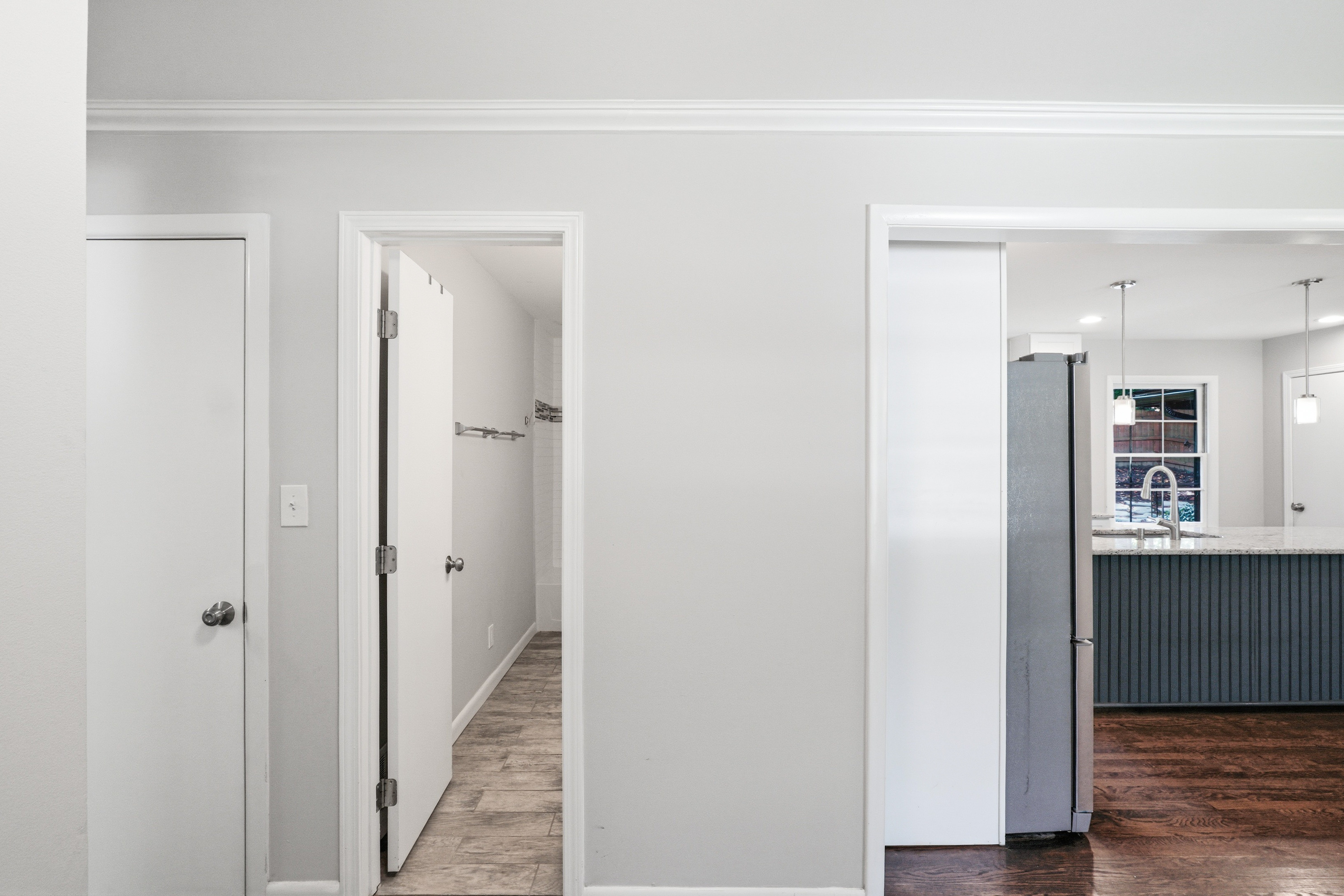 Photo 2 of 35 of 3020 Landrum Dr SW, Atlanta, GA