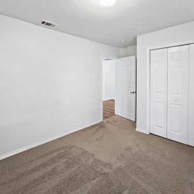 Property photo 3 of 4346 Hamilton Ave