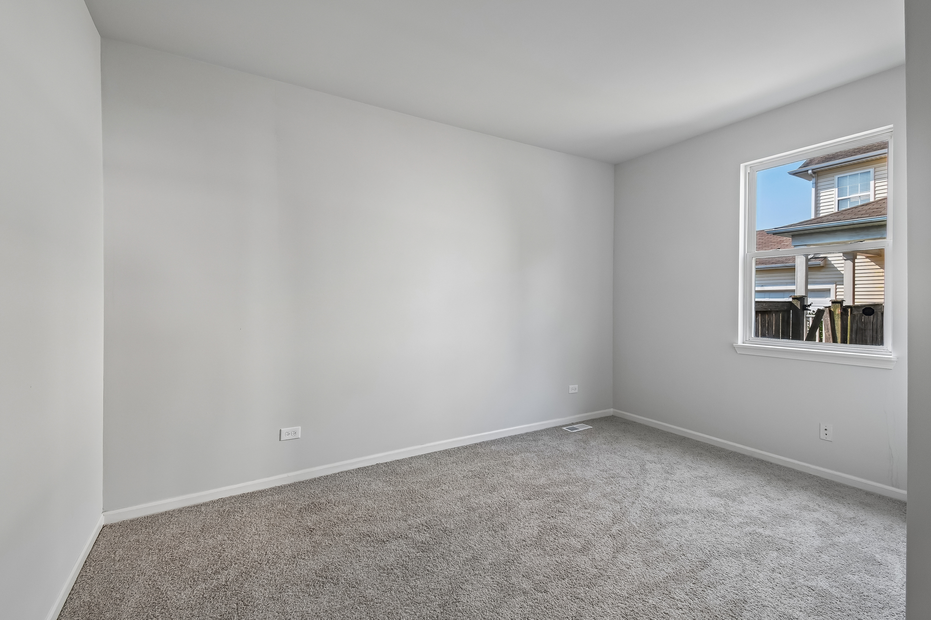 Photo 23 of 69 of 1409 Baltz Dr, Joliet, IL