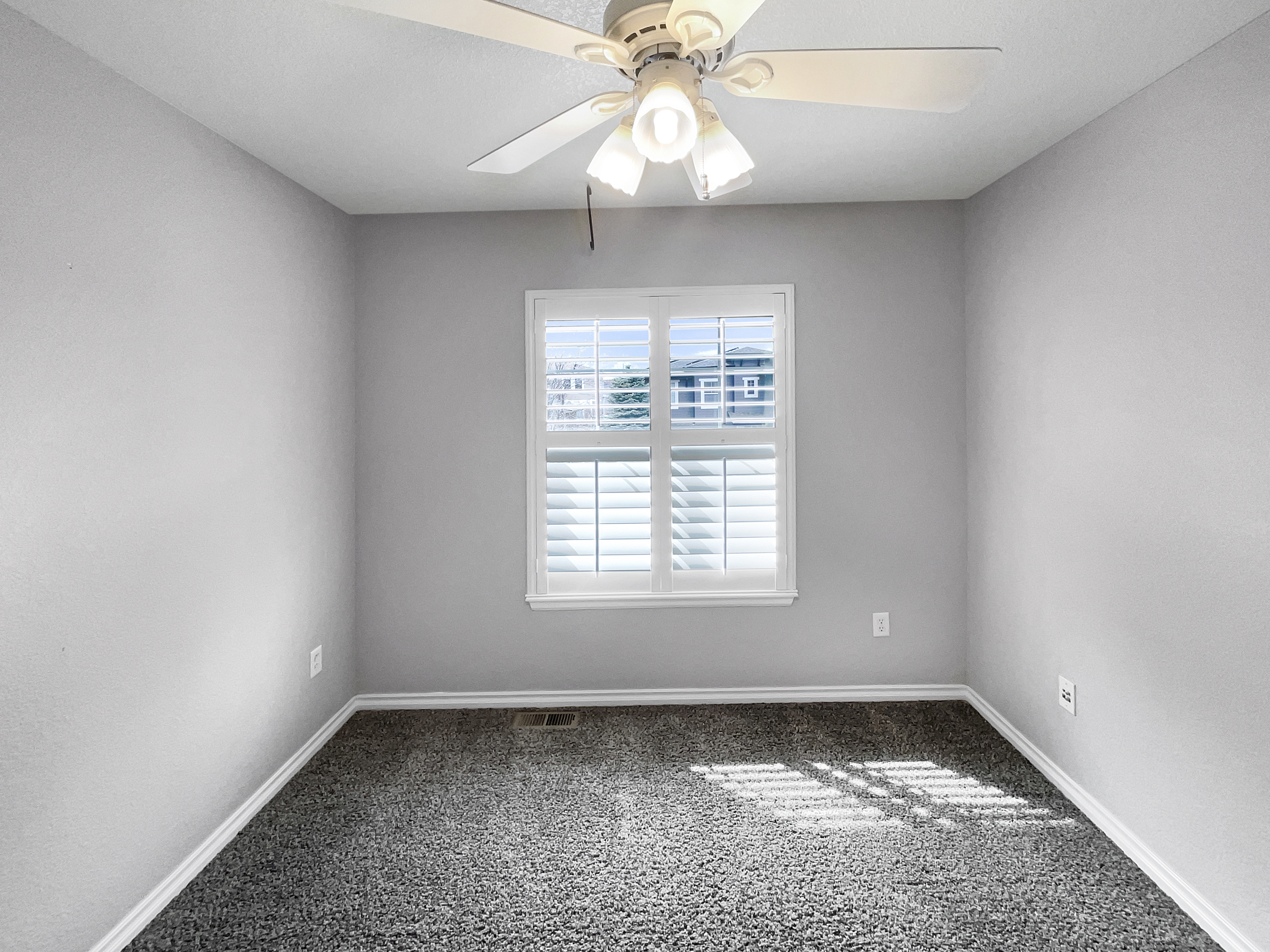 Photo 16 of 22 of 10674 Cherrington St, Highlands Ranch, CO