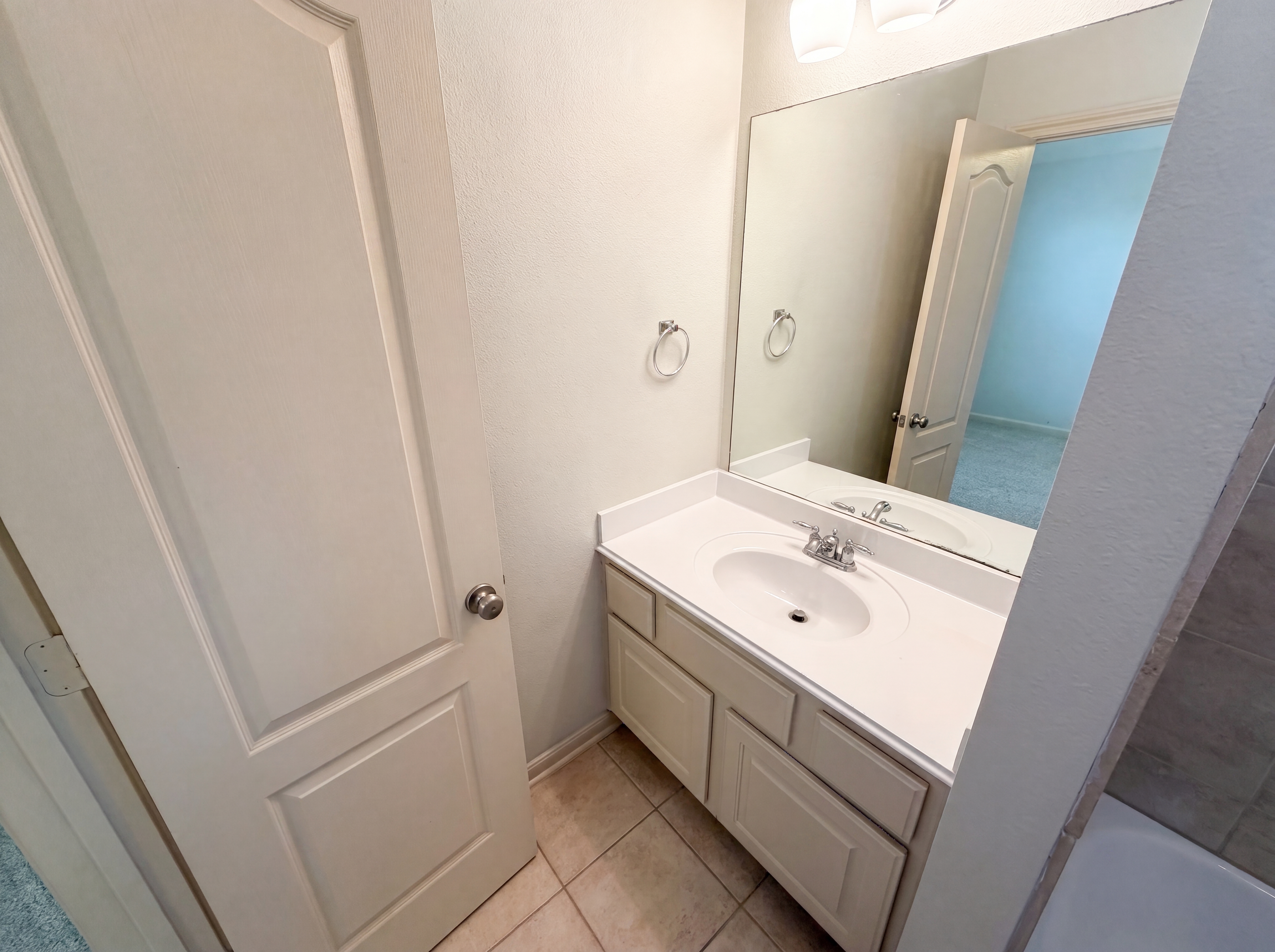 Photo 22 of 36 of 15822 Maple Shores Dr, Houston, TX