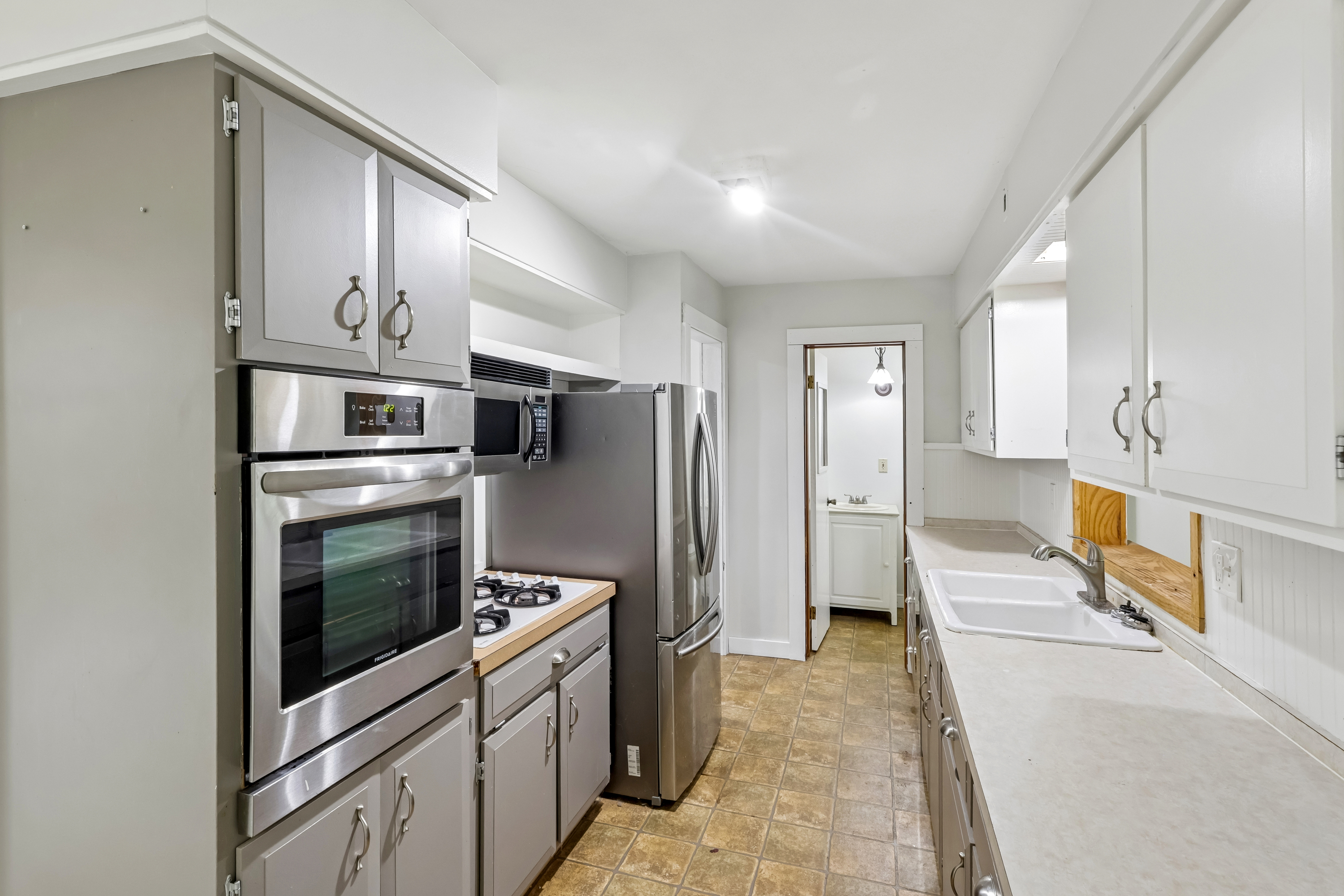 Photo 25 of 50 of 211 Roshon Dr, Medina, OH