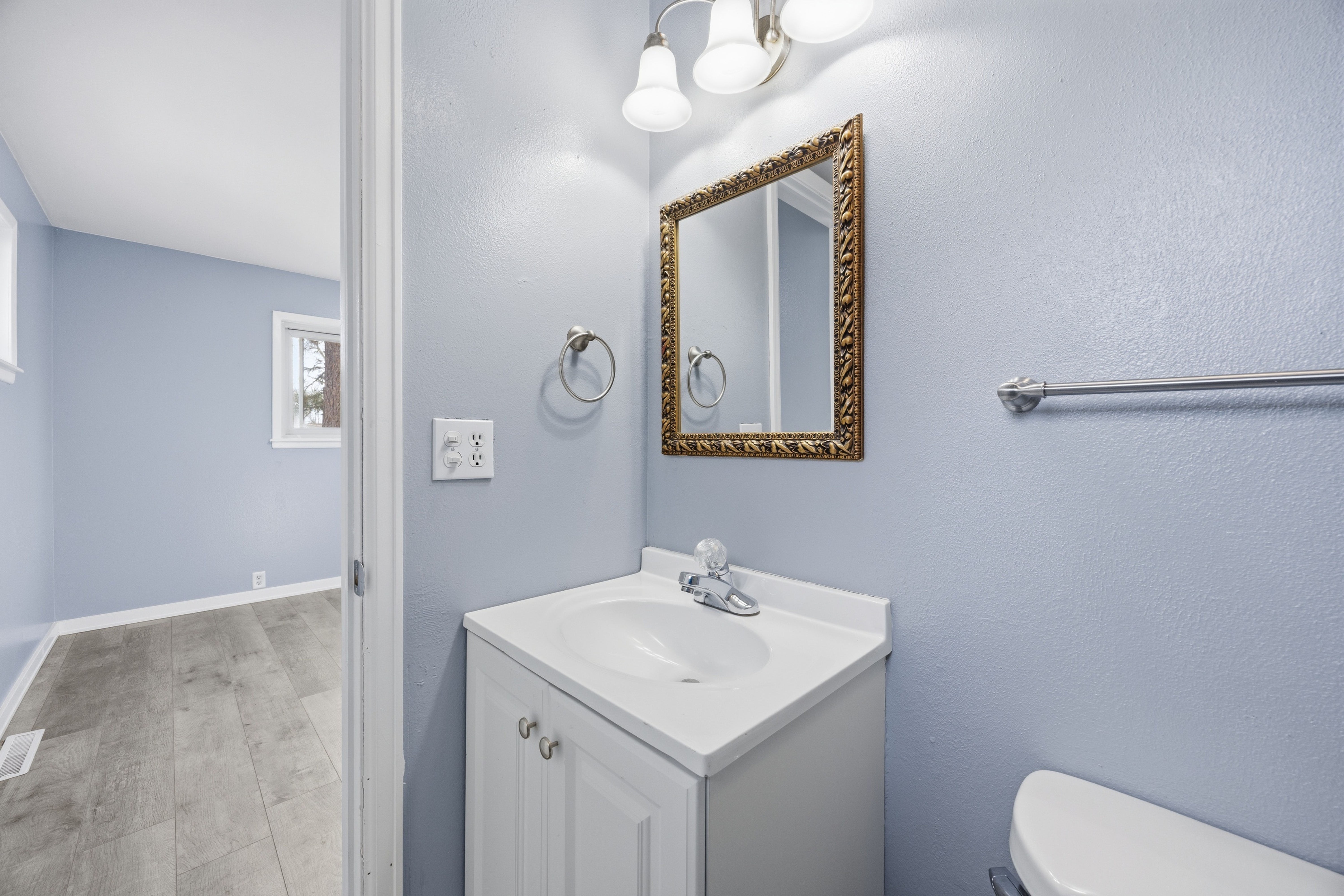 Photo 29 of 40 of 1014 Fosdick Dr, Colorado Springs, CO