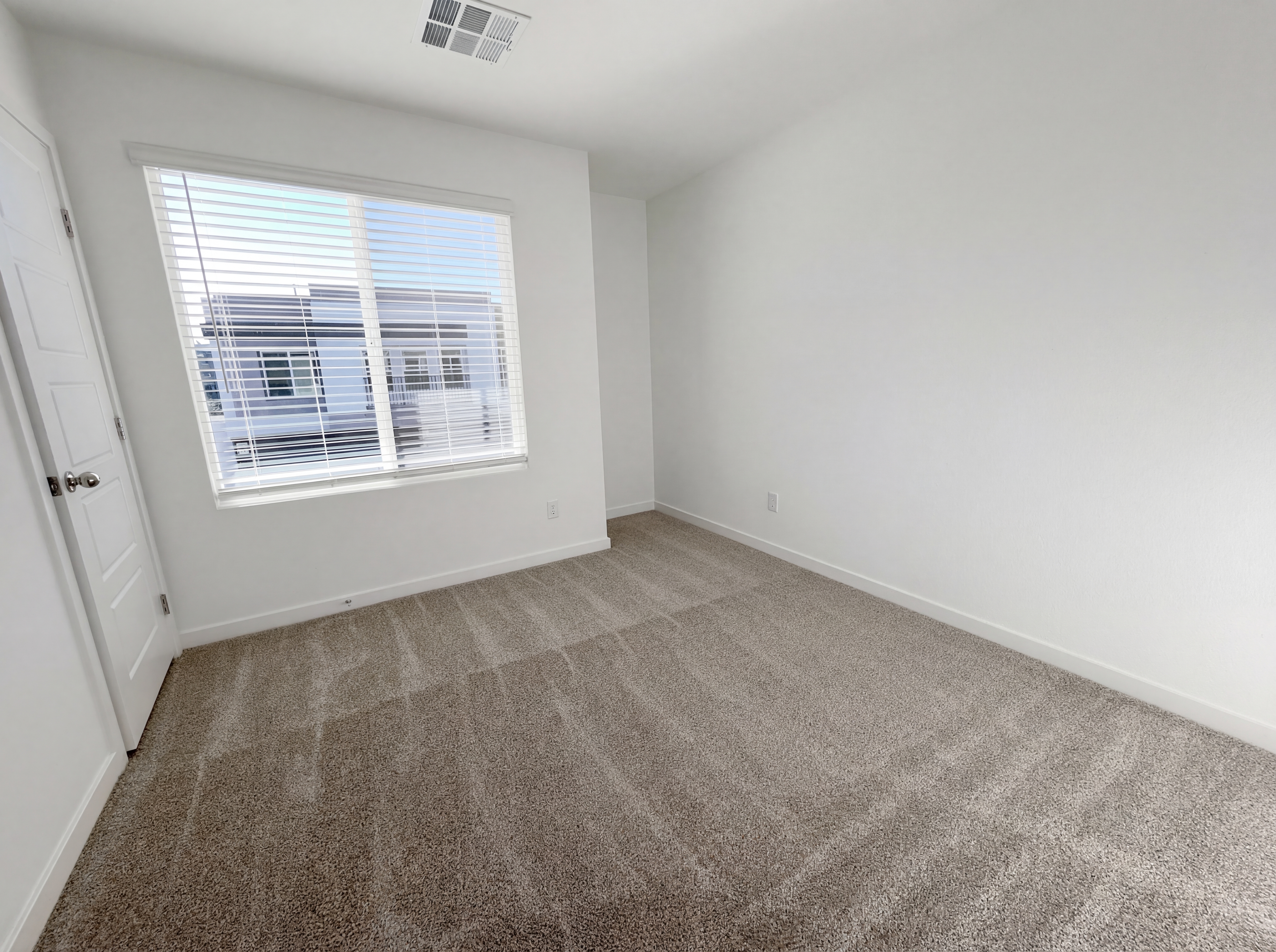Photo 13 of 19 of 4234 Vivenda St, Las Vegas, NV