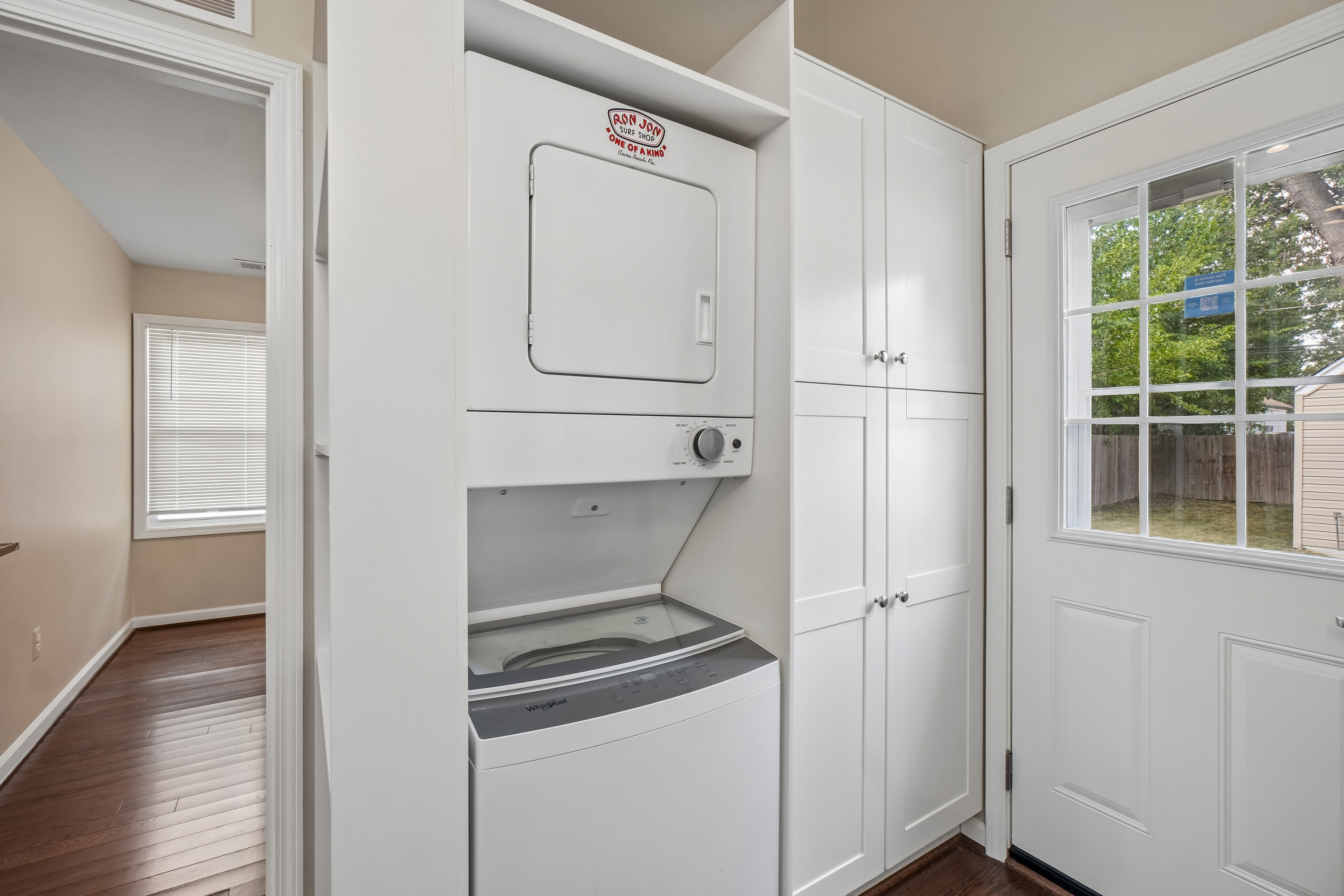 Photo 22 of 38 of 20919 Hollywood St, Harper Woods, MI