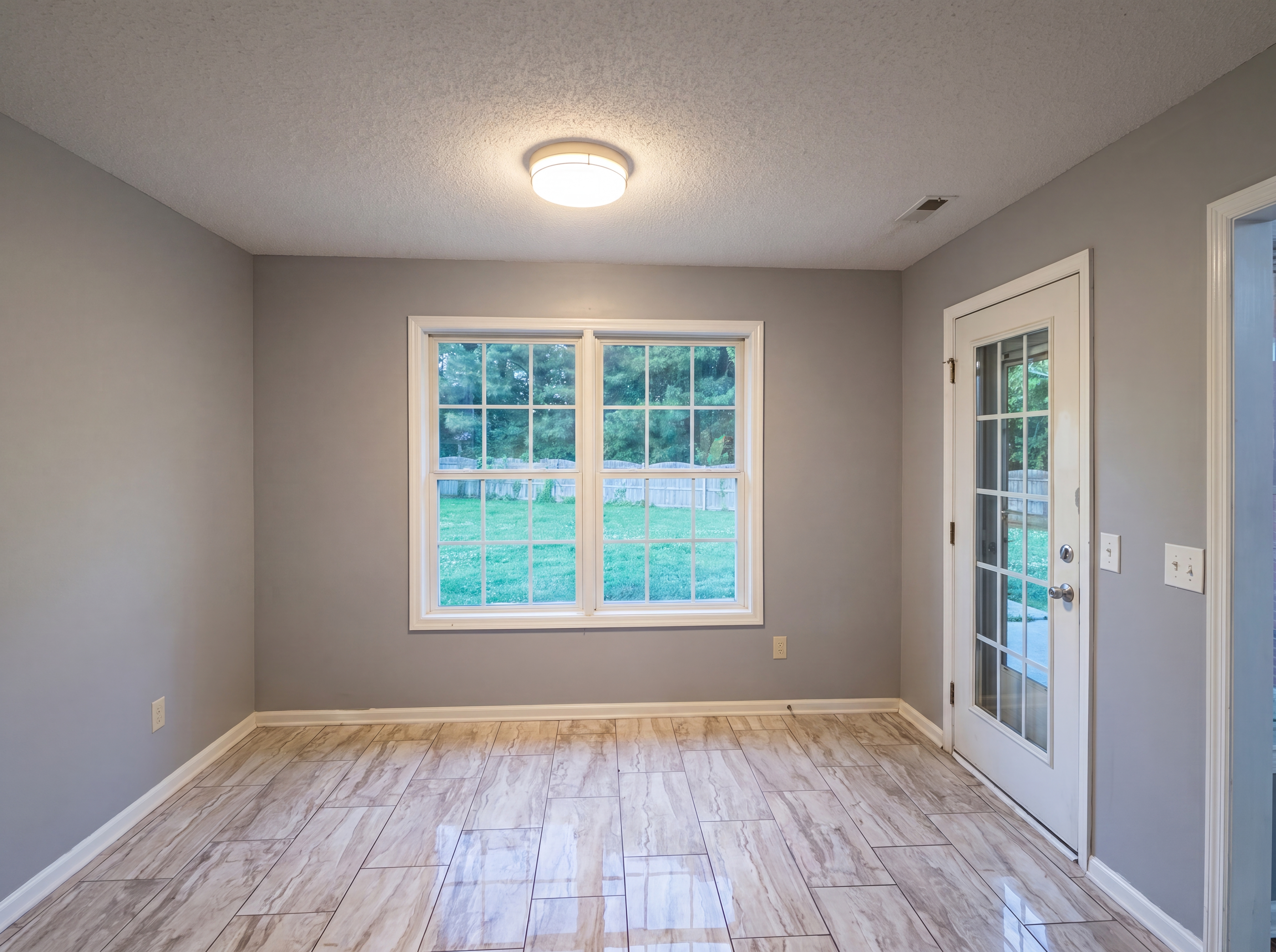 Photo 8 of 19 of 223 Williston Dr, Huntsville, AL