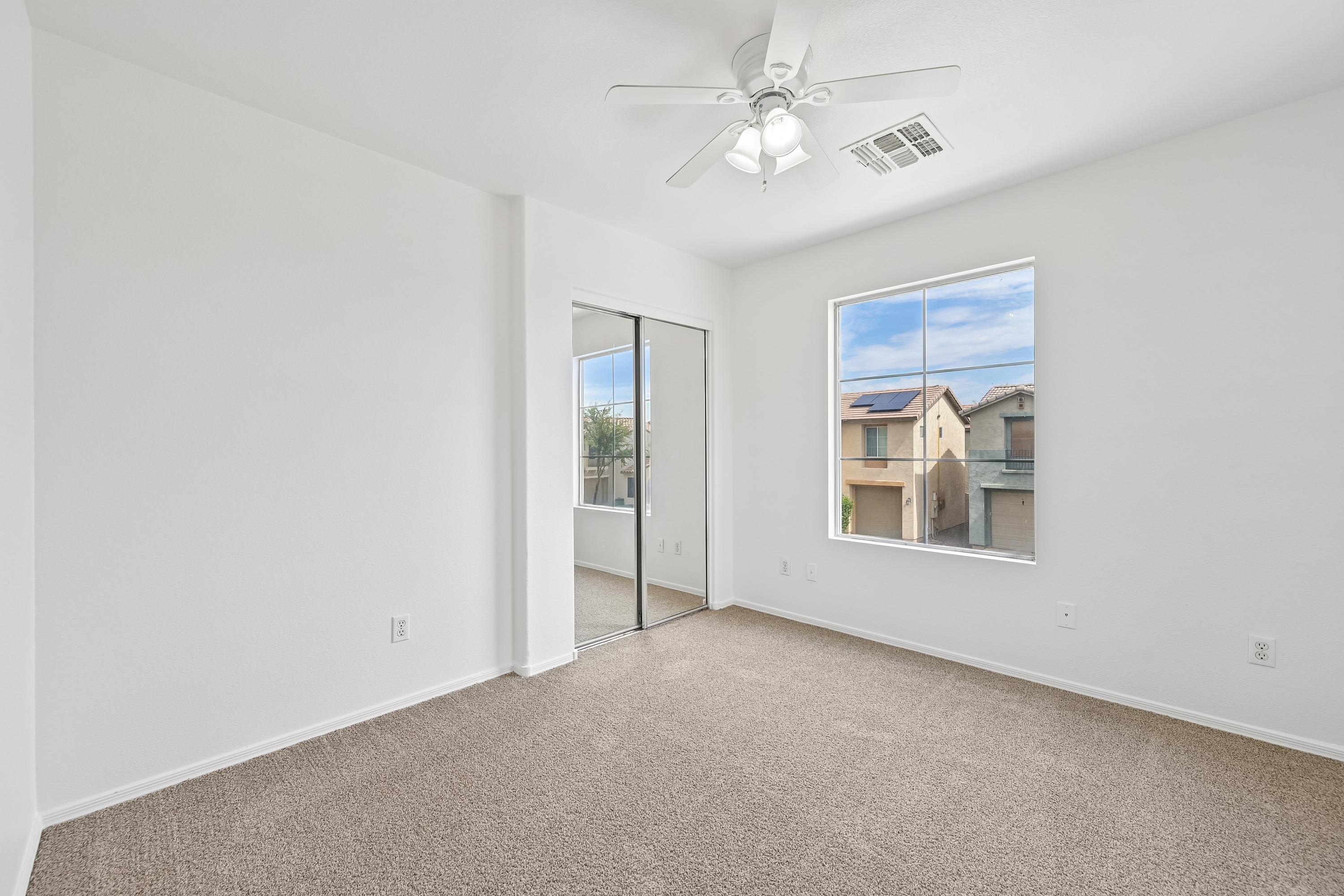 Photo 35 of 50 of 1515 E Bloch Rd, Phoenix, AZ
