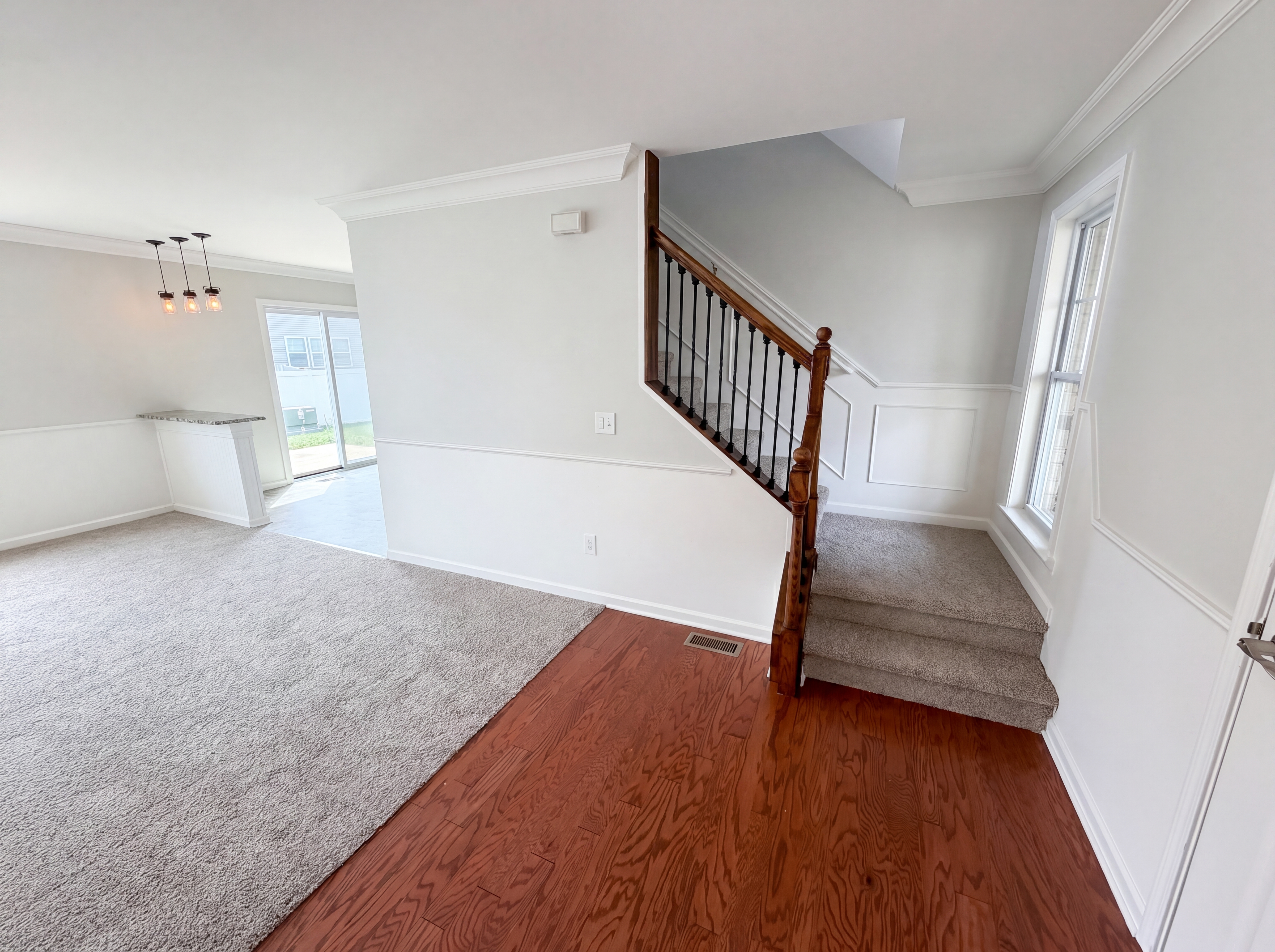 Photo 6 of 44 of 42824 Greystone Dr, Sterling Heights, MI