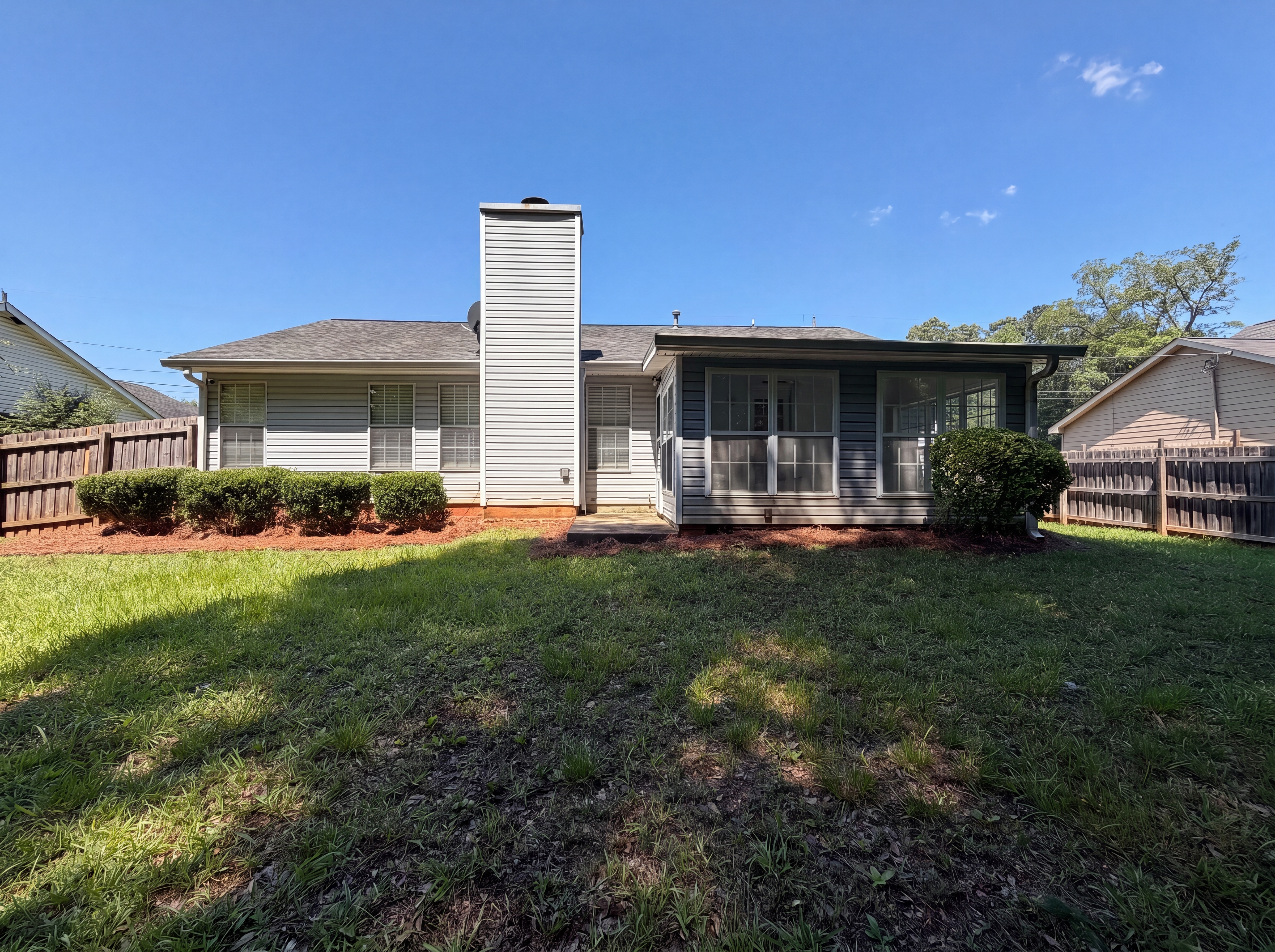 Photo 5 of 19 of 3167 River Oak Rd, Decatur, GA