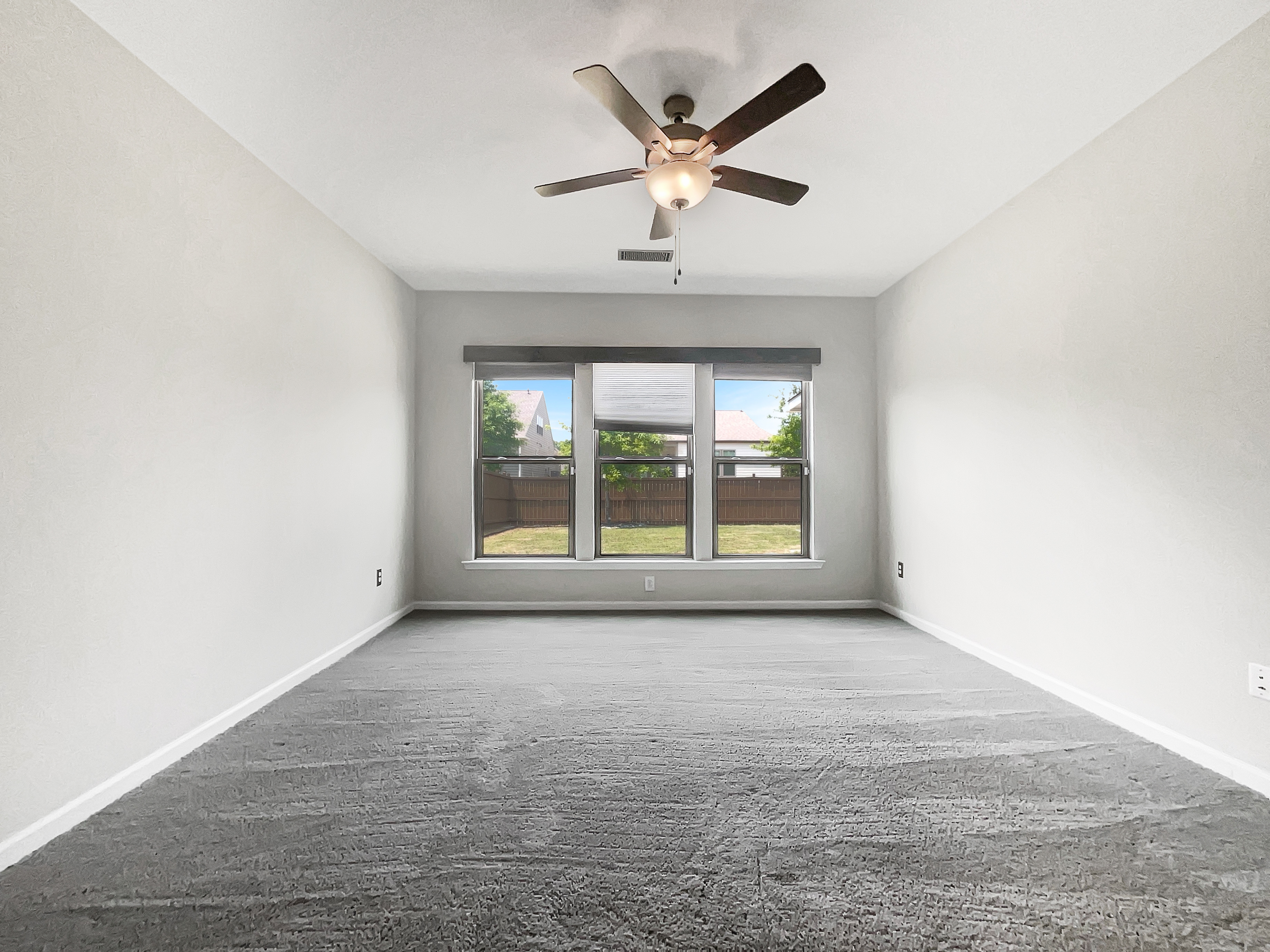 Photo 5 of 24 of 2838 Menton Rd SW, Powder Springs, GA